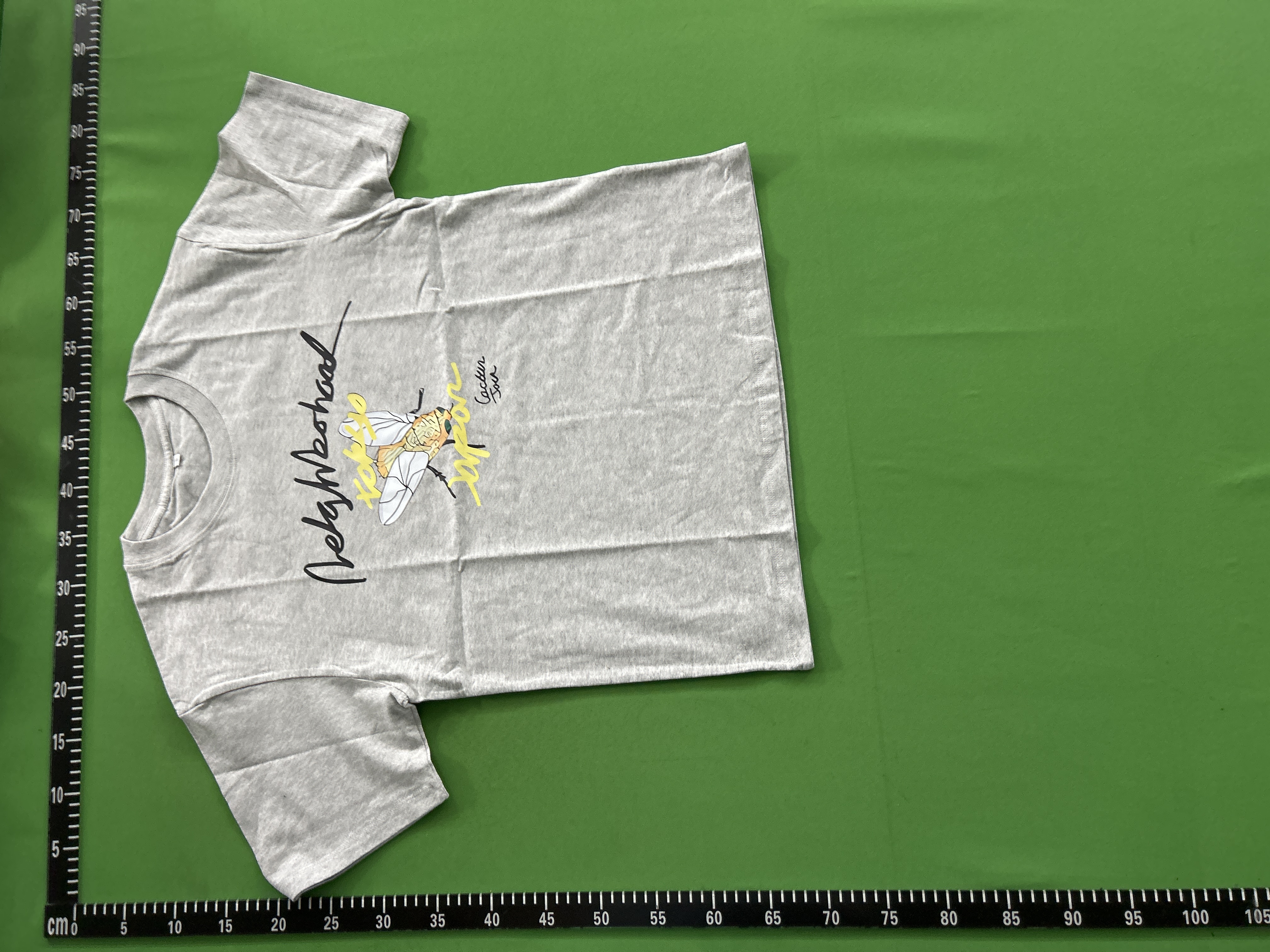 Foto QC 3 de Jordan Travis Scott T-shirt Flight Flaming Basketball Sail
