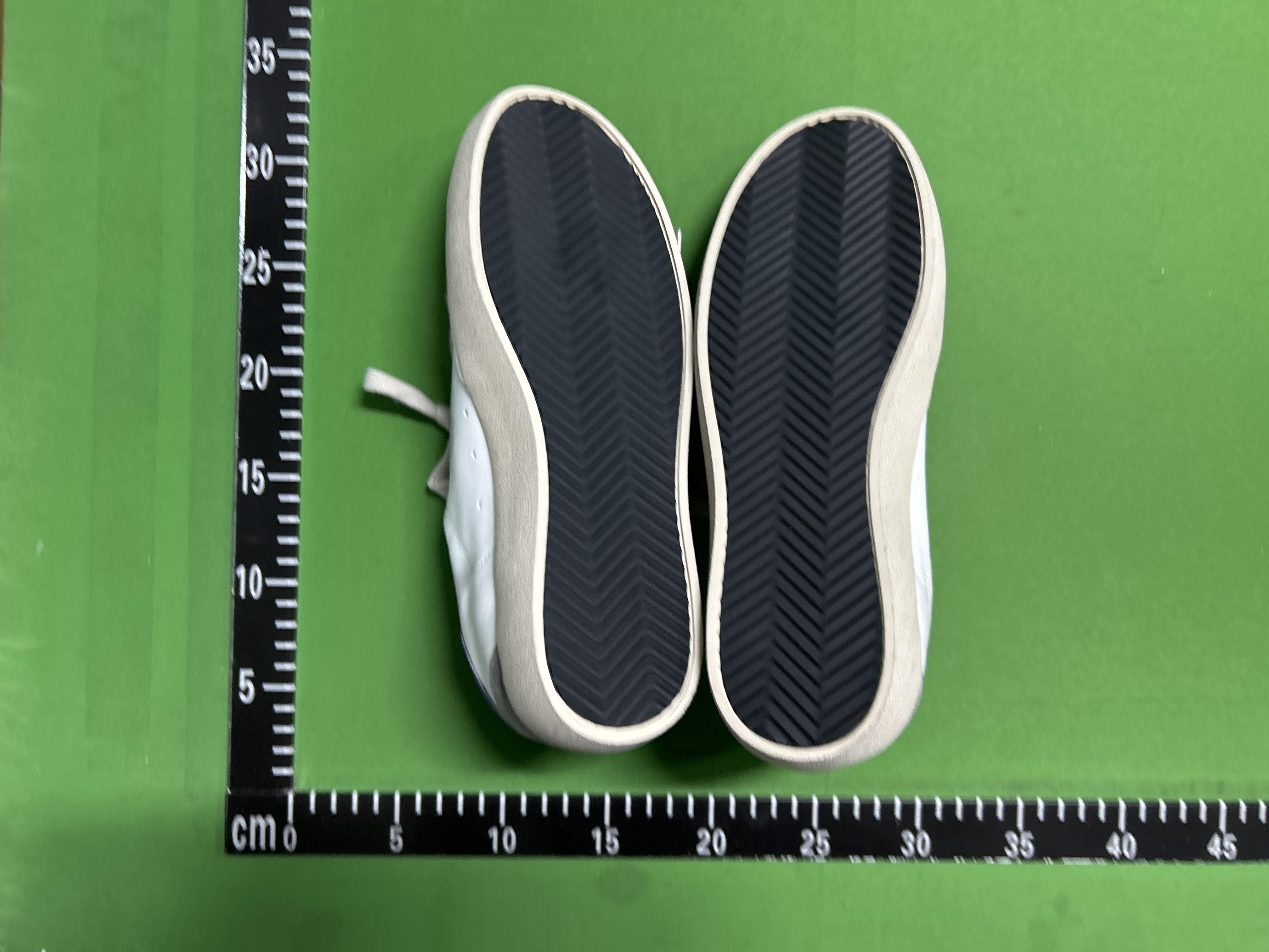 Foto QC 5 de Golden Goose Super-Star Low White Red Suede Star Dark Green Heel Tab GMF00102.F003987.11357