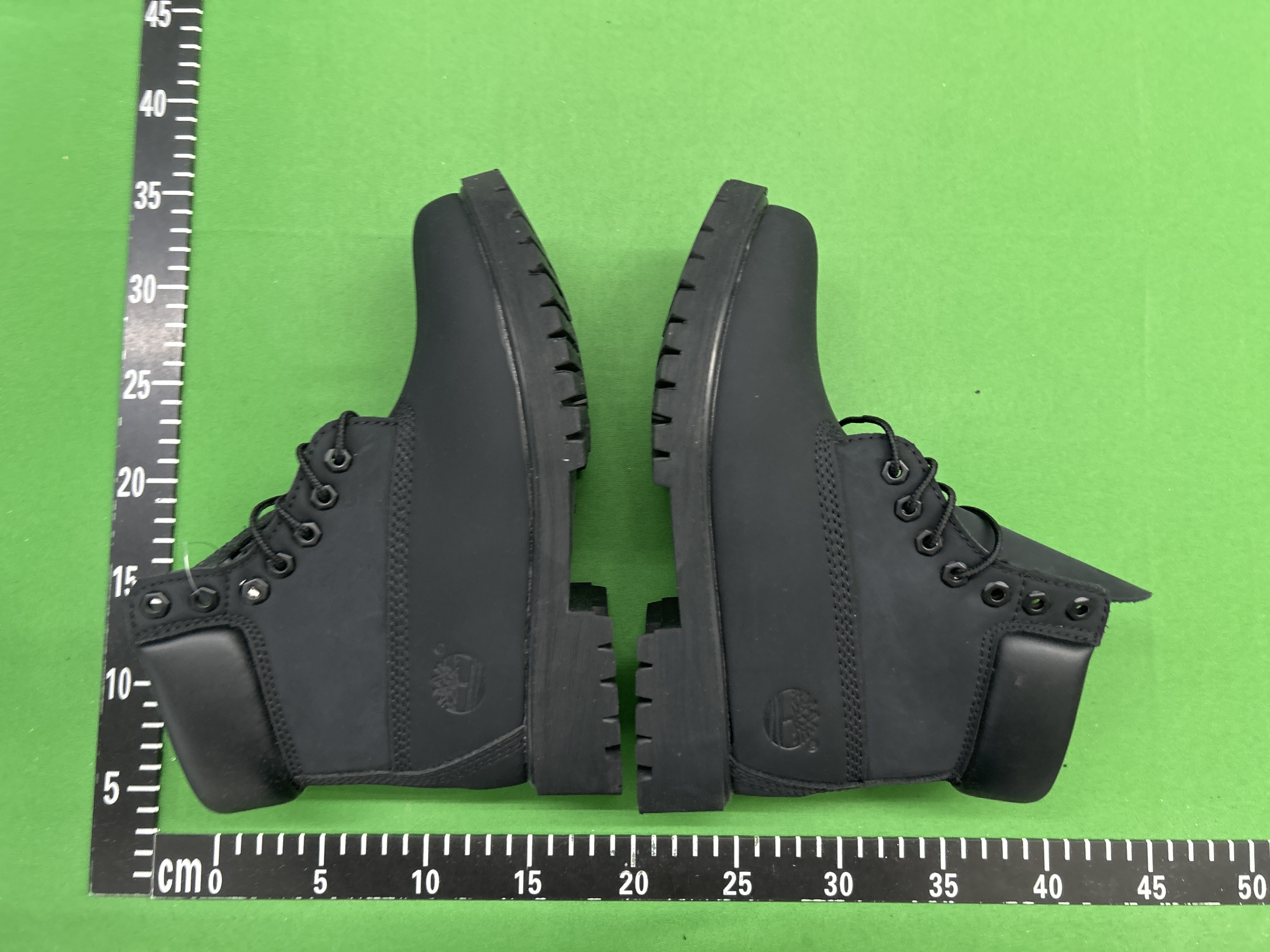 Foto QC 7 de Louis Vuitton x Timberland 6-Inch Ankle Boot High Monogram Embossed Wheat AM7023104