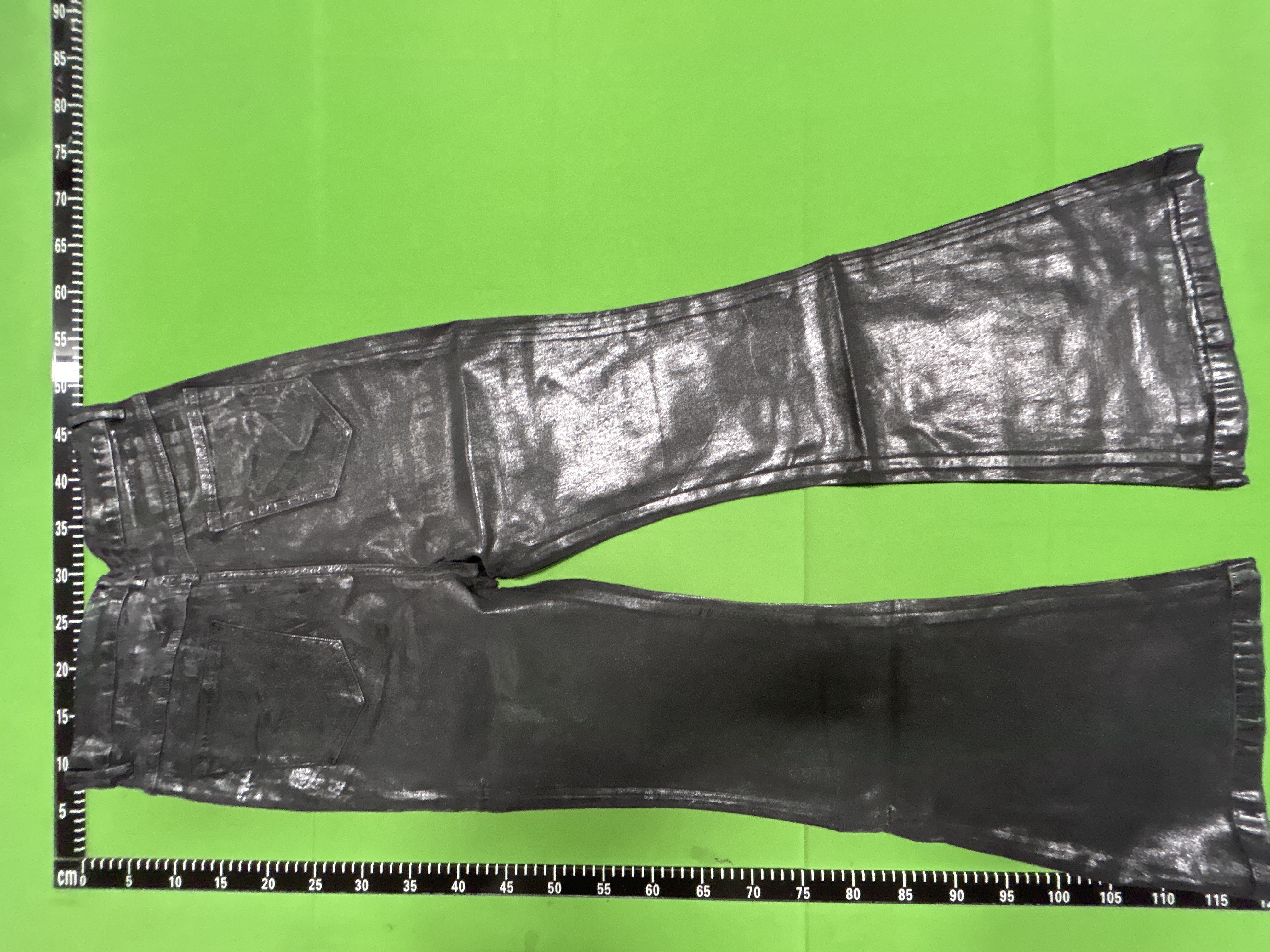Foto QC 4 de Rick Owens Jeans Bolan Bootcut Waxed Black