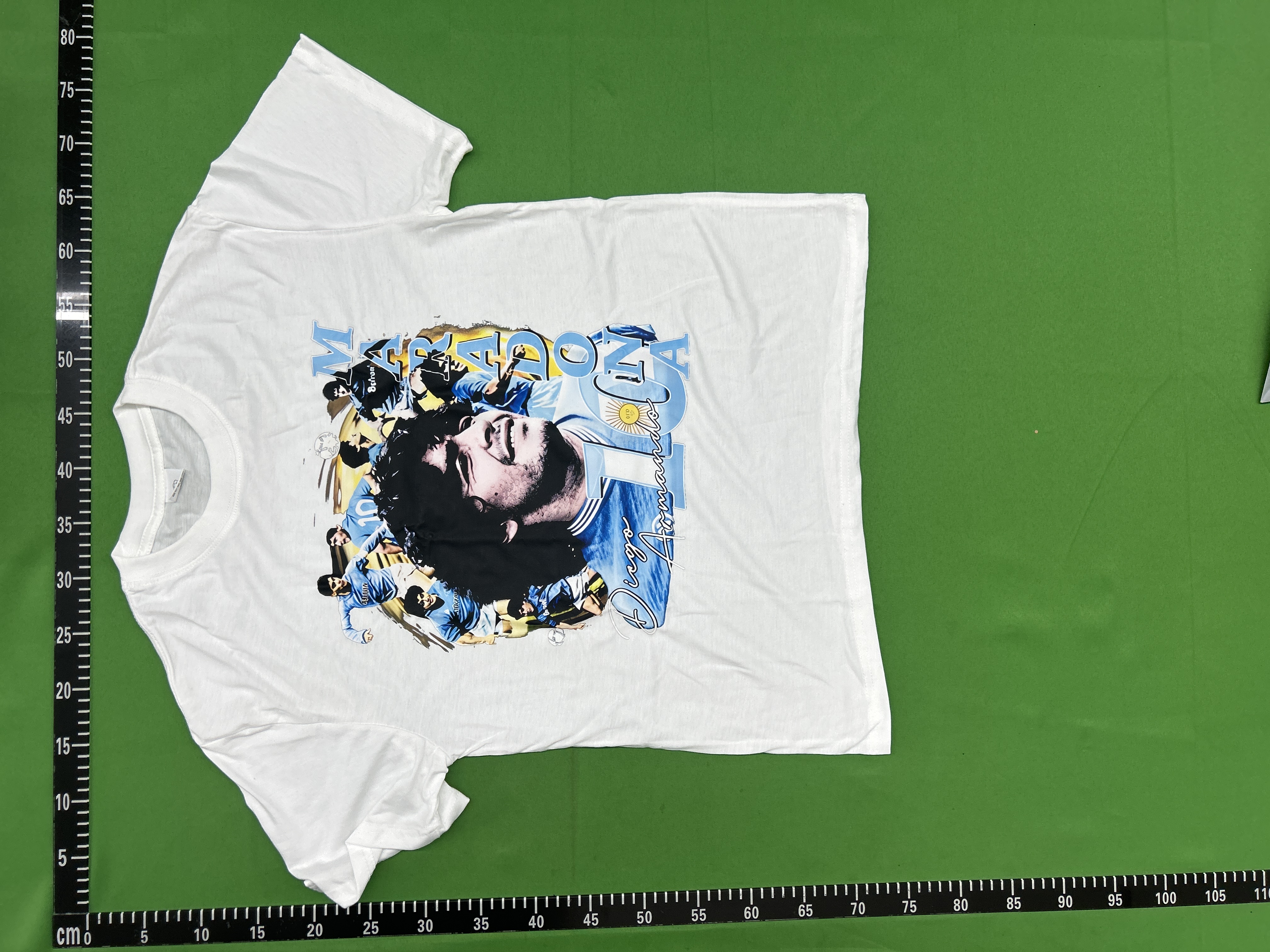 Foto QC 3 de Unbranded Diego Maradona T-shirt The King 10 Graphic White