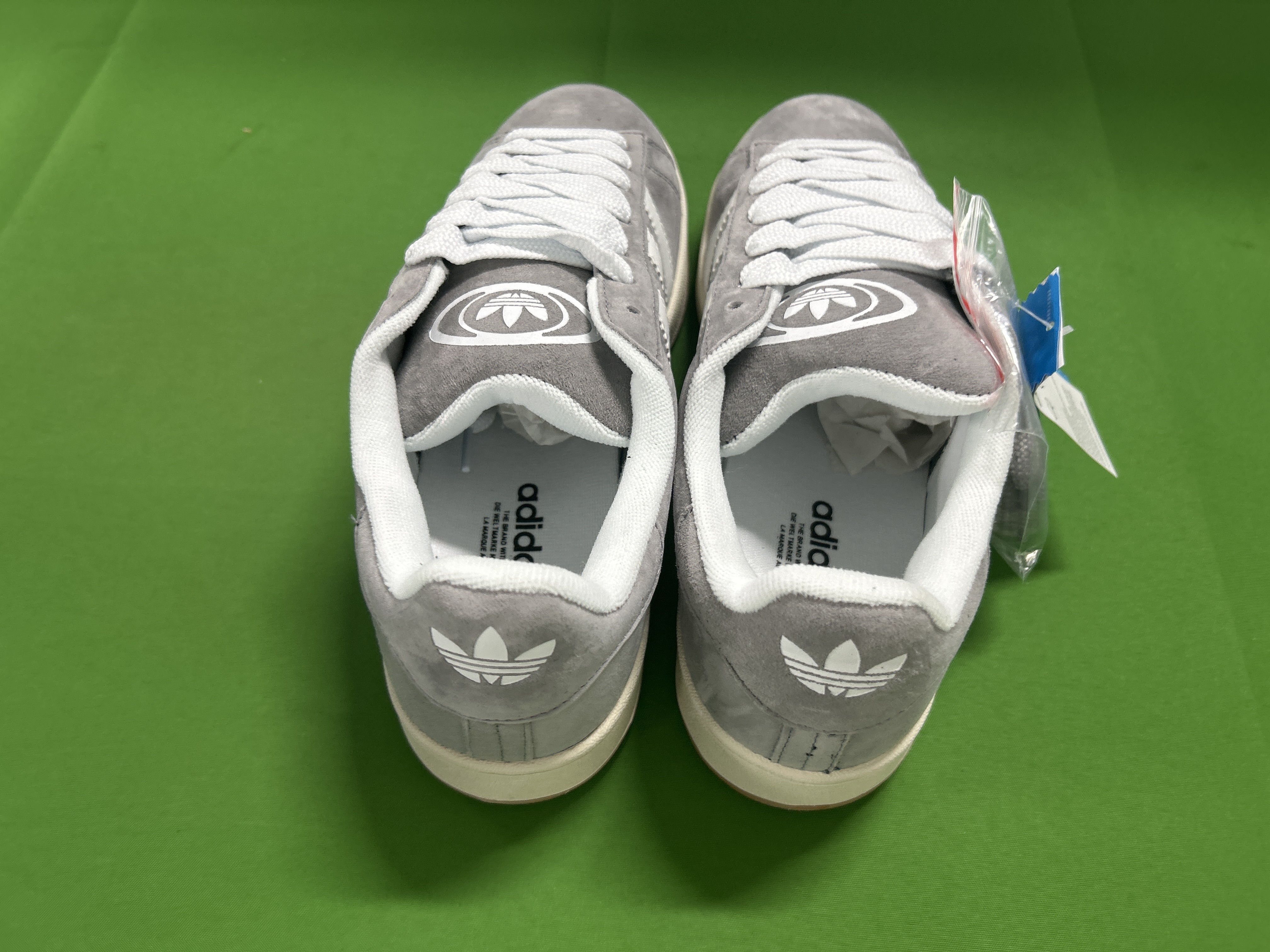 Foto QC 3 de adidas Campus 00s Grey White GY9472