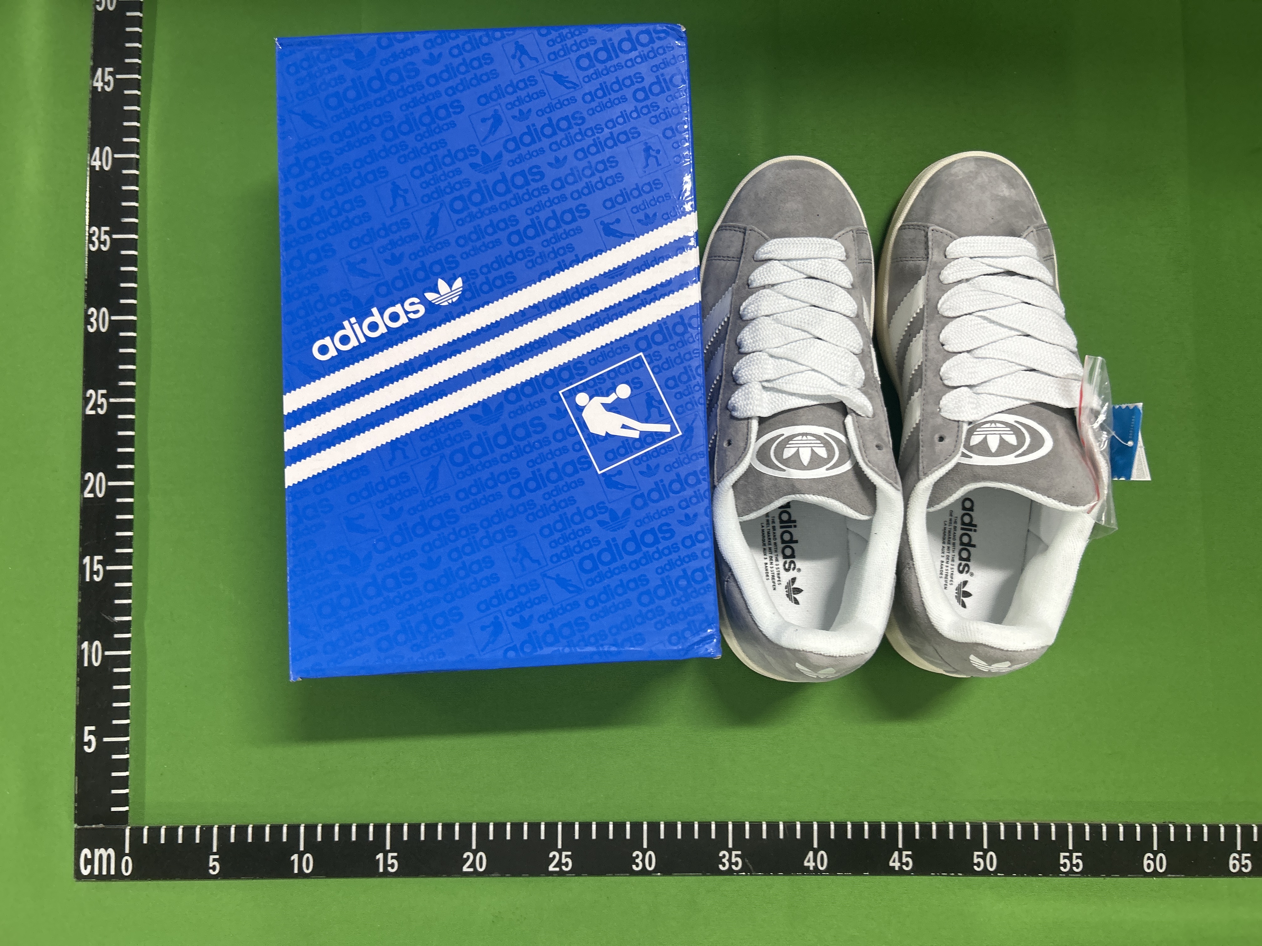 Foto QC 2 de adidas Campus 00s Grey White GY9472