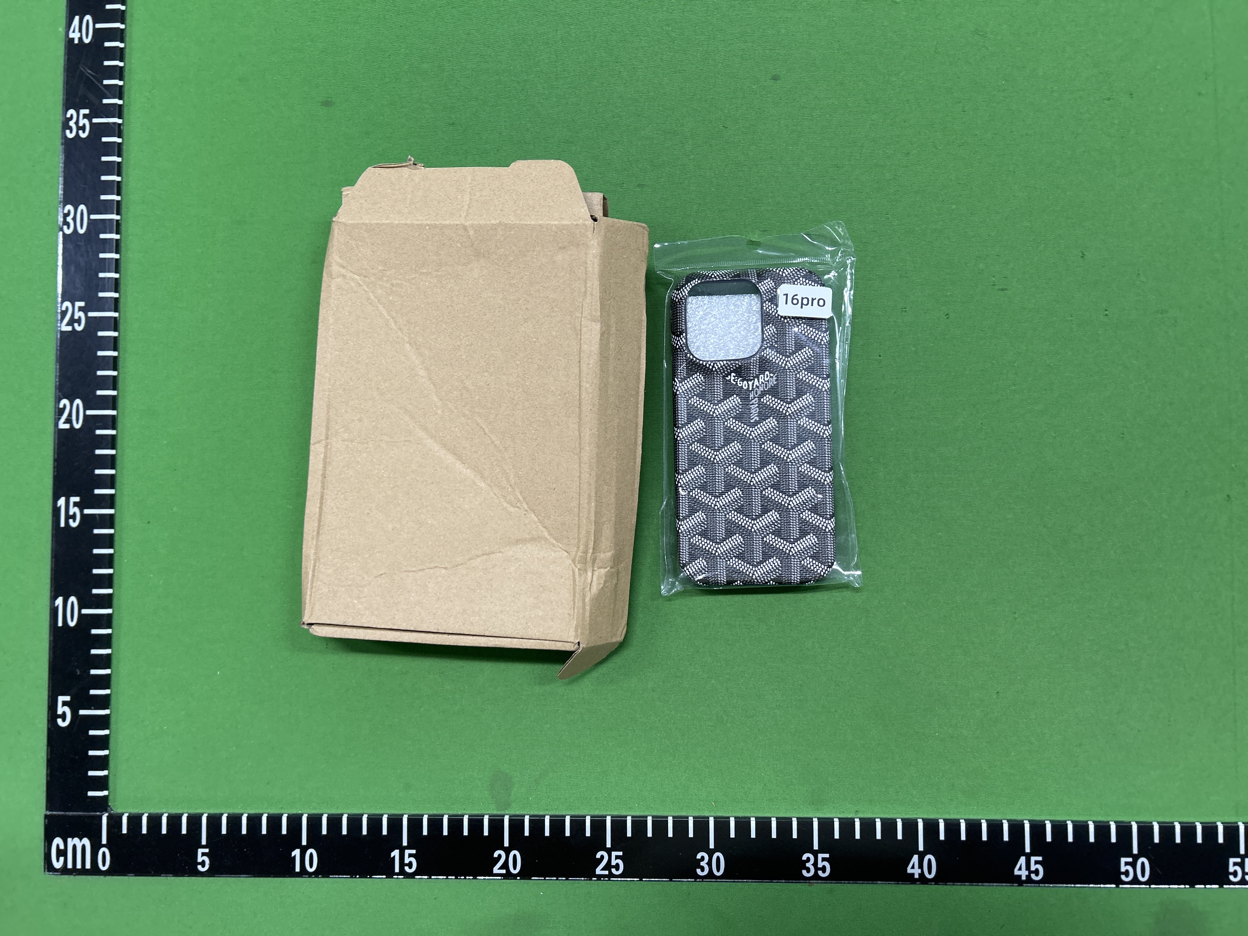 Foto QC 1 de Goyard Goyardine Case for iPhone 15 Pro Grey