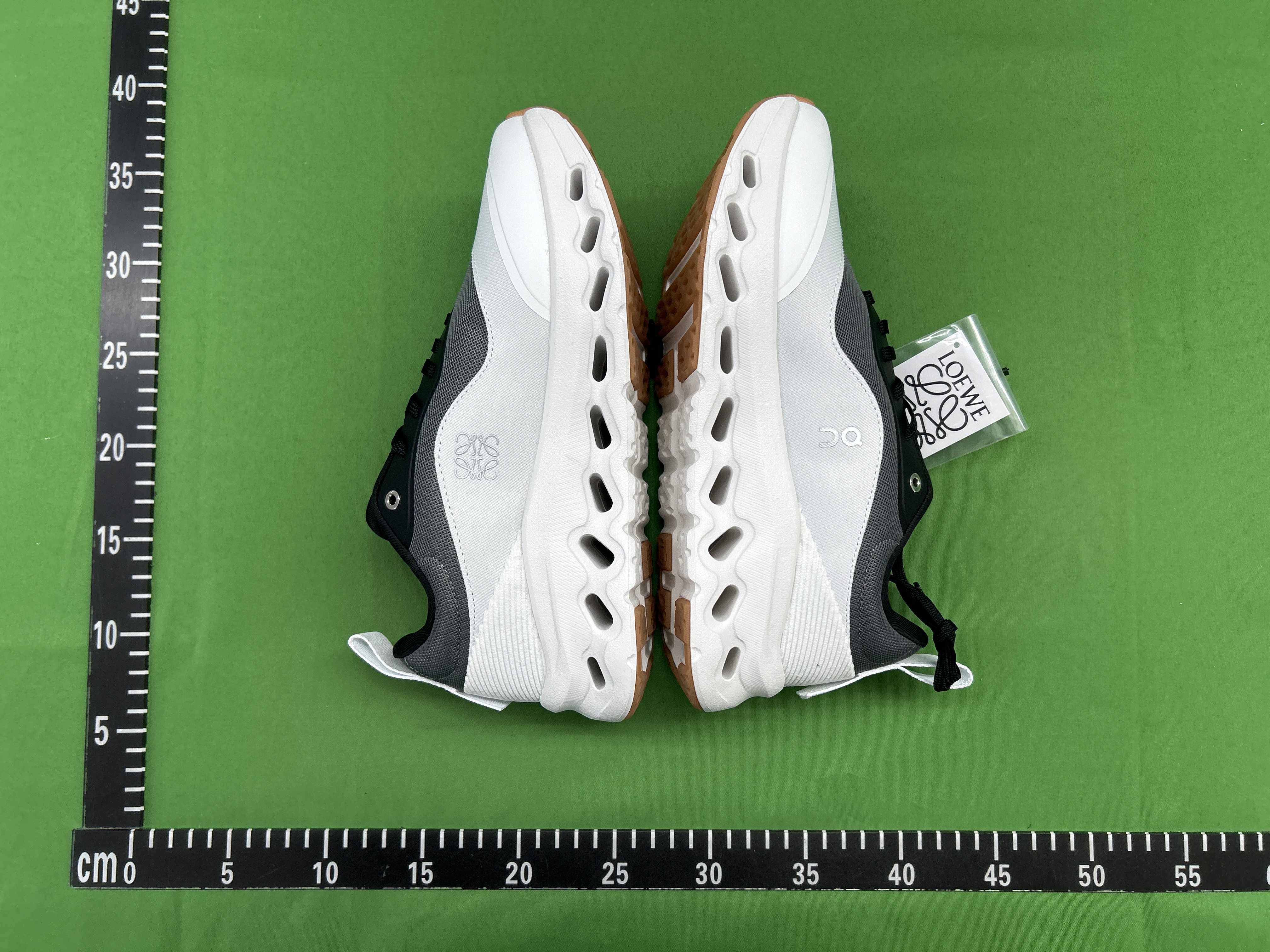 Foto QC 4 de On Cloudtilt 2.0 Loewe Sand White 3ME10692979