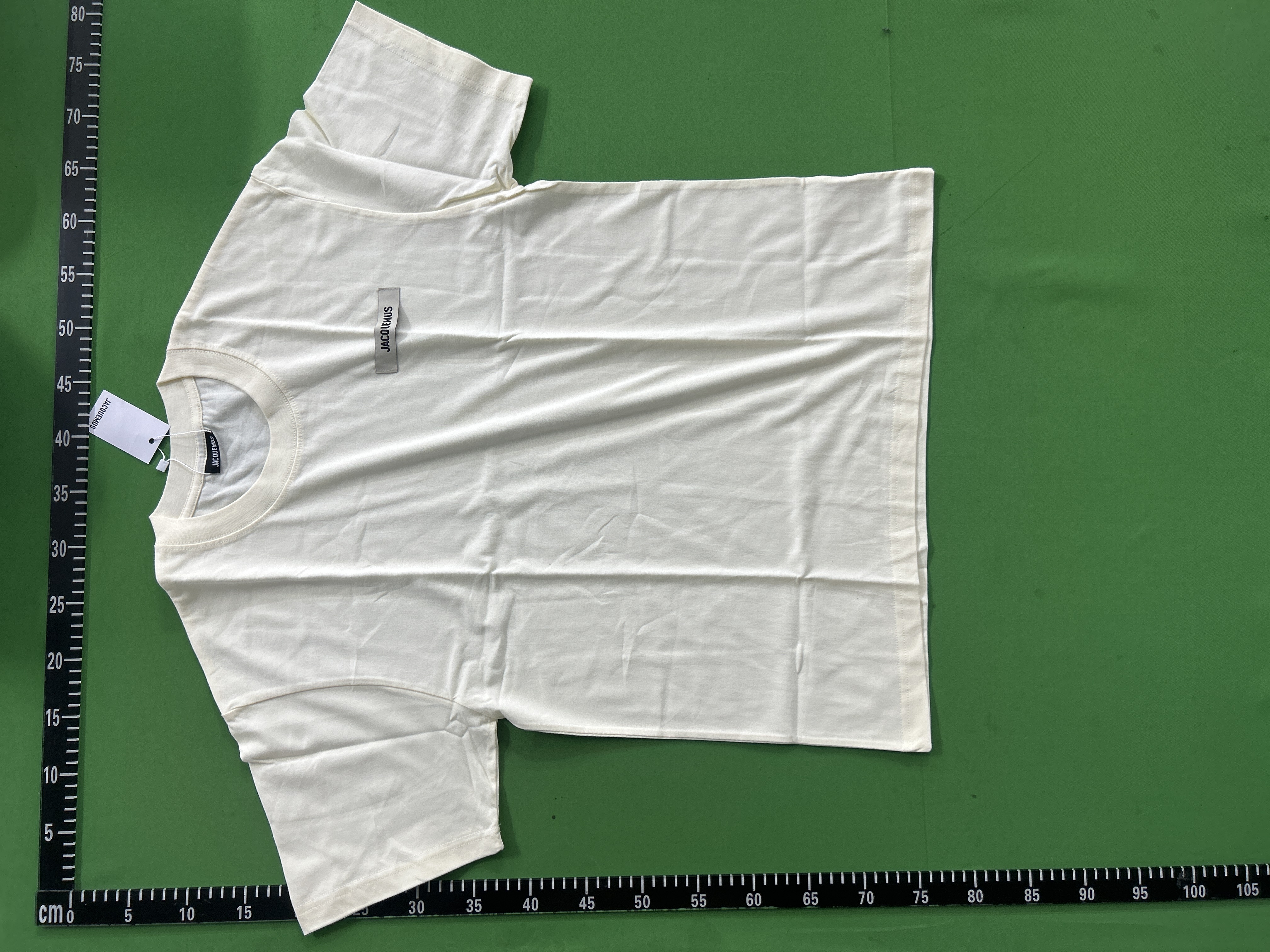 Foto QC 6 de Jacquemus T-shirt Logo Patch Dark Green