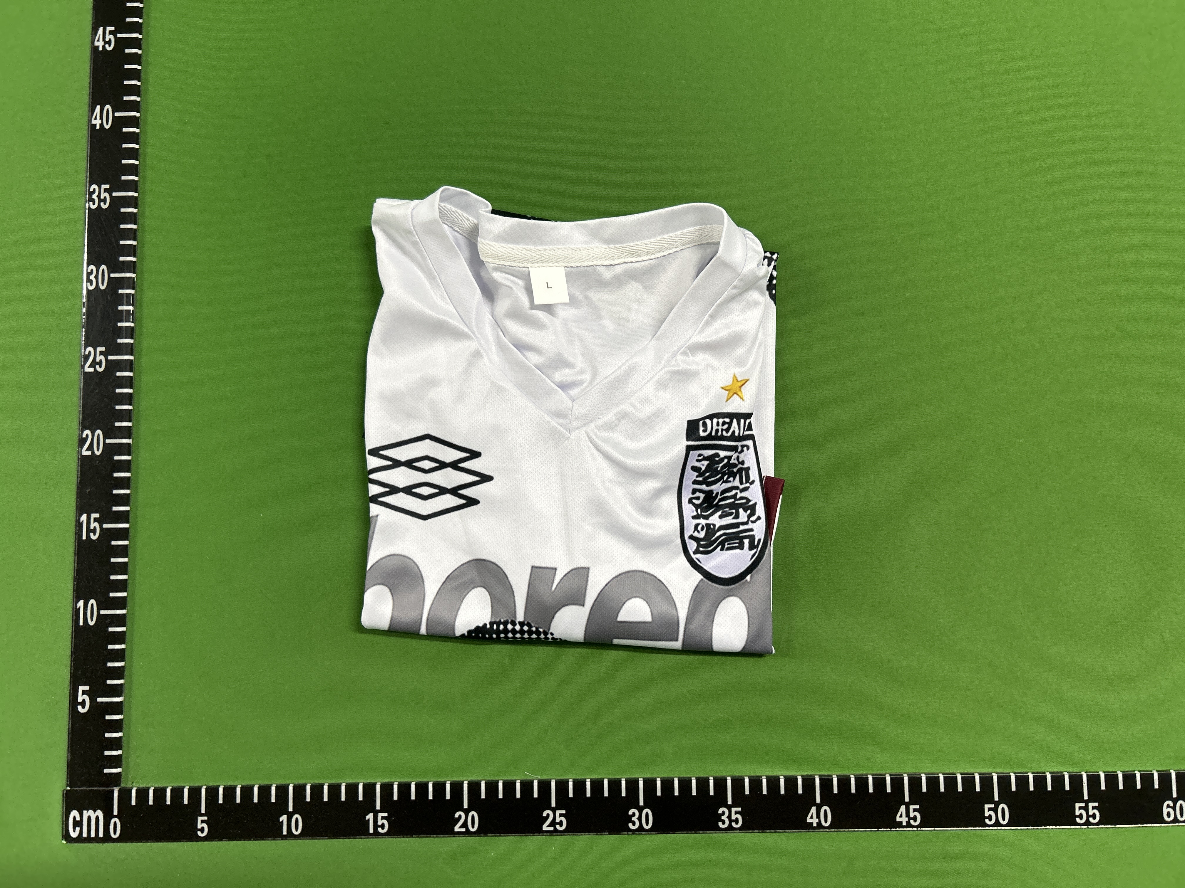 Foto QC 7 de Frank Ocean x England Retro 2003/05 'Bored' Blonde Portrait Home Jersey White