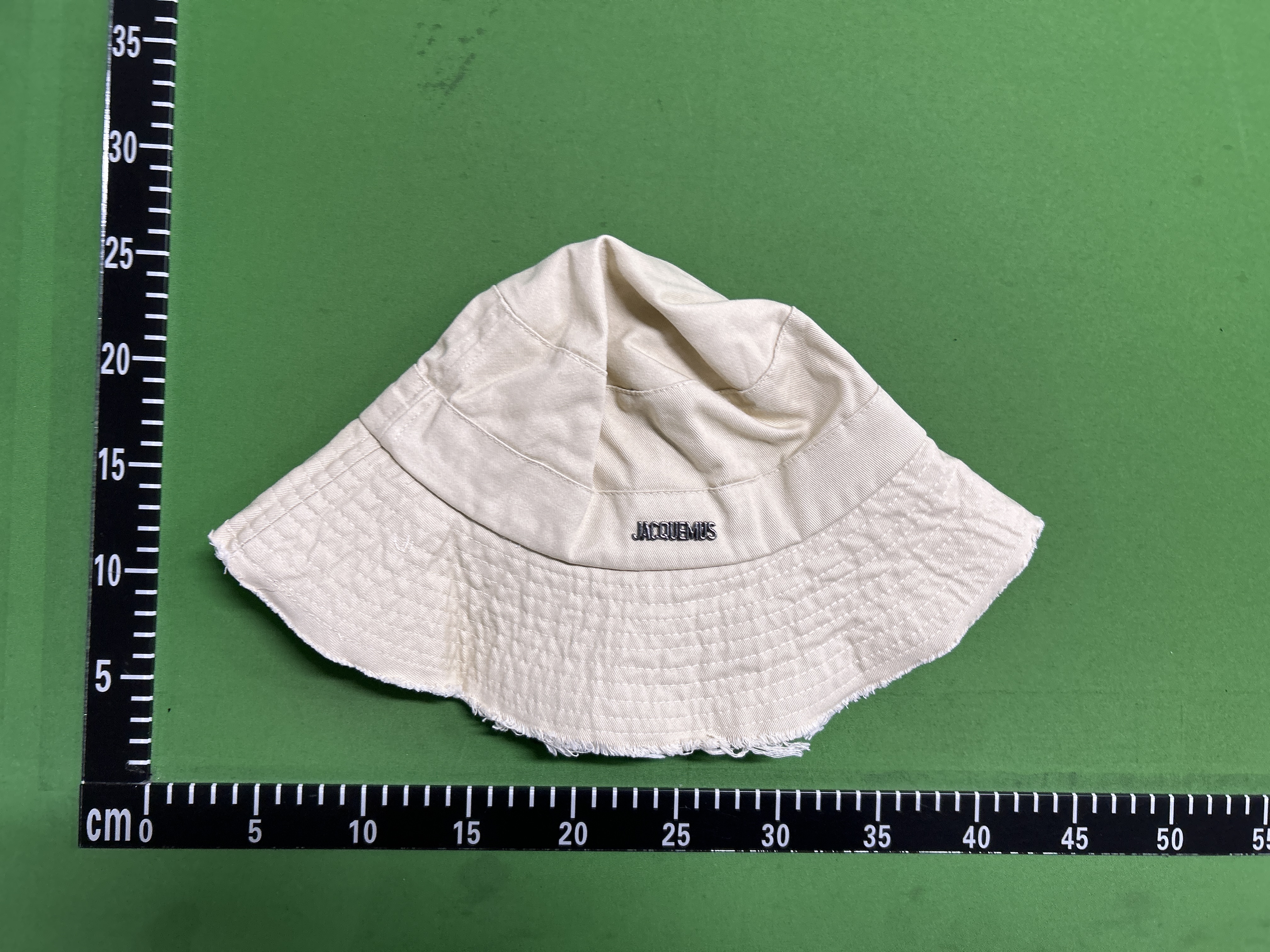 Foto QC 5 de Jacquemus Le Bob Artichaut Bucket Hat Pink