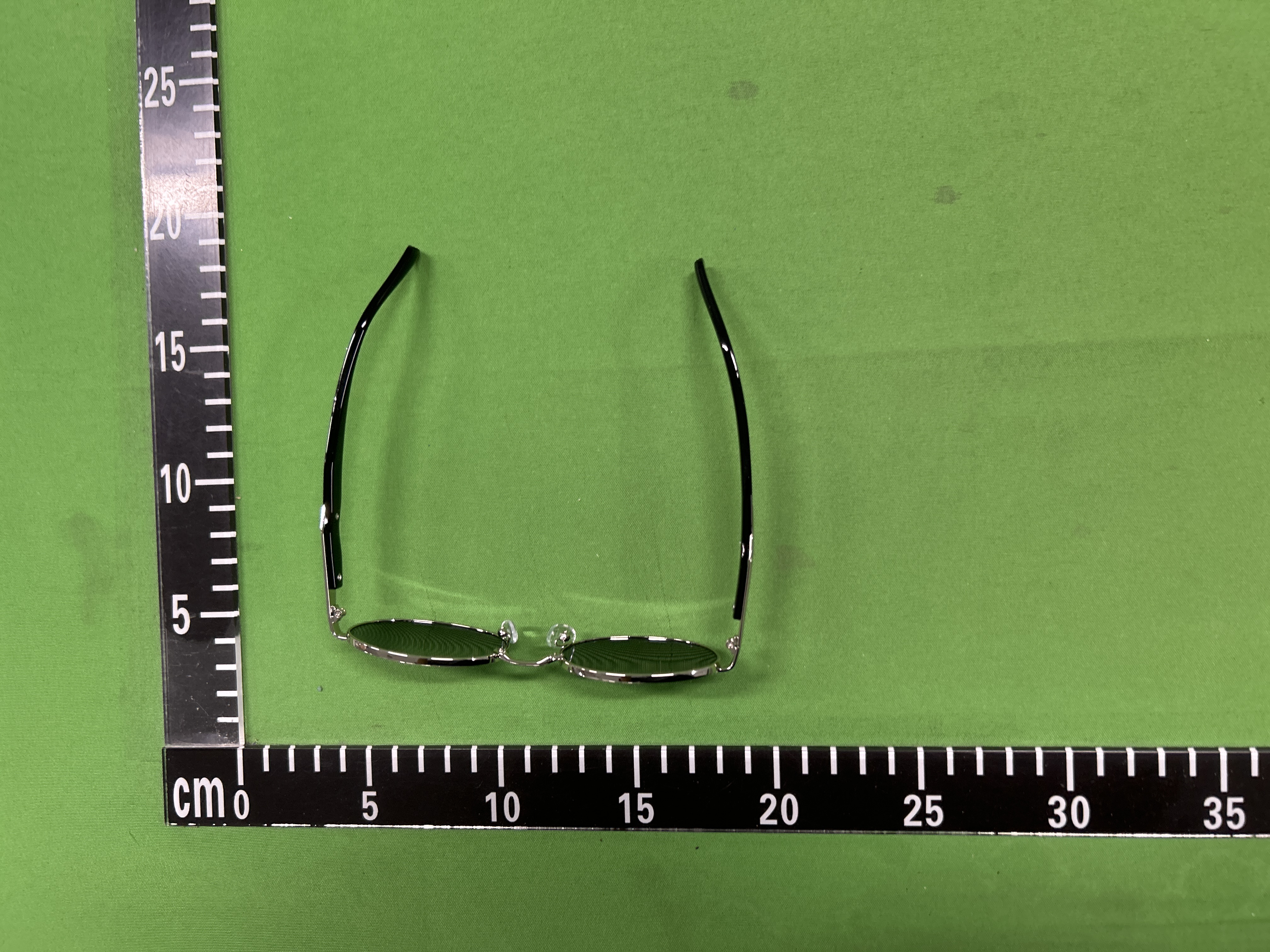 Foto QC 3 de Prada Oval-Frame Metal Eyeglasses Gold Black Clear (8007)
