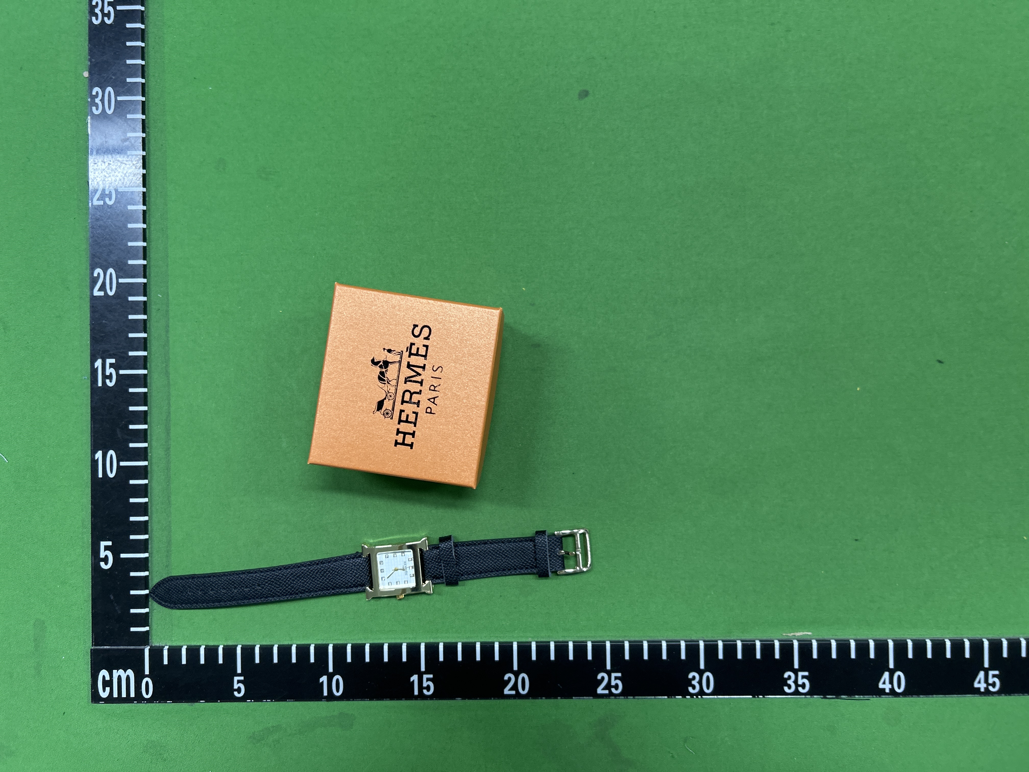 Foto QC 5 de Hermes Heure H HH1.201
