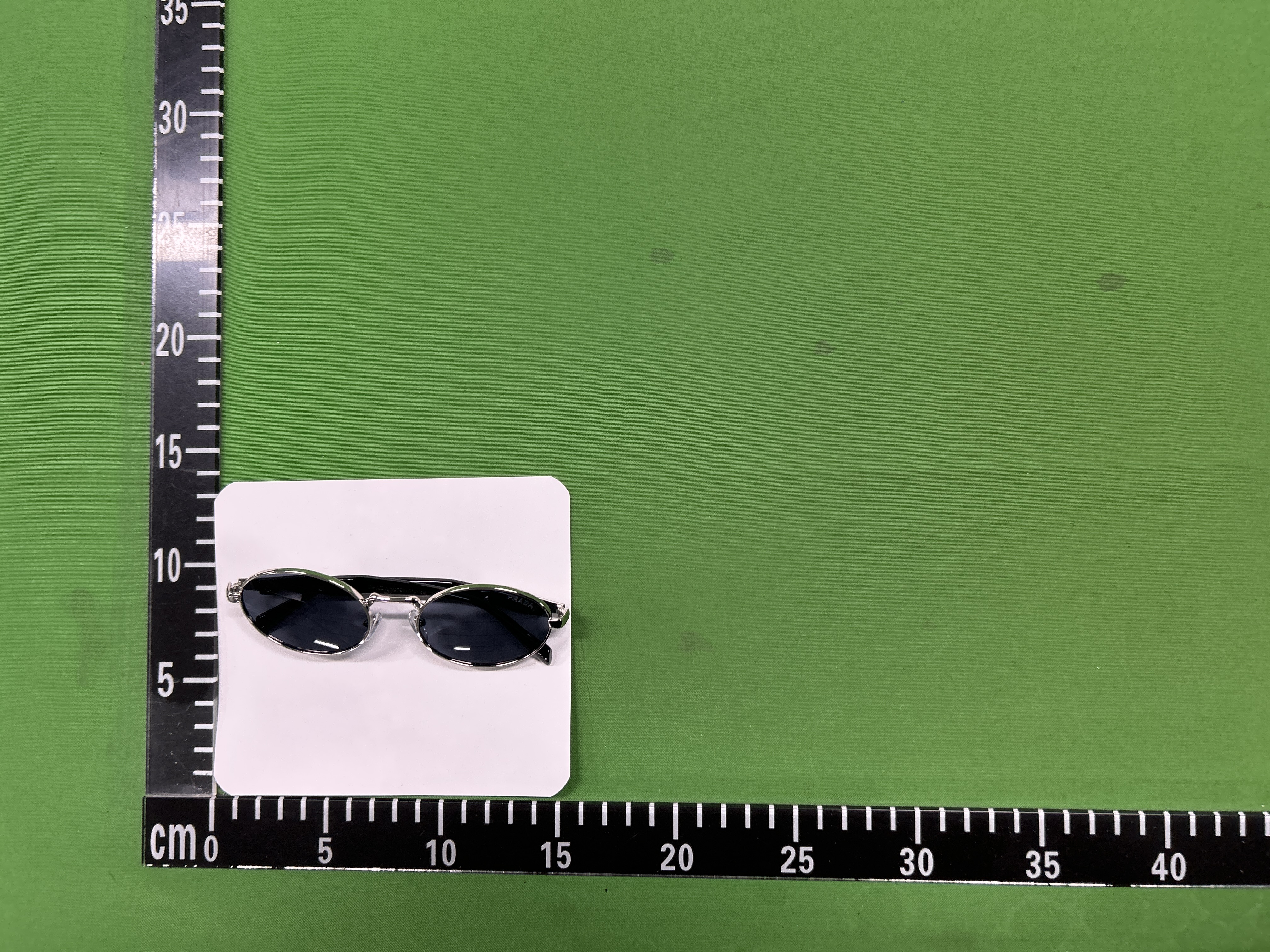 Foto QC 1 de Prada Oval-Frame Metal Eyeglasses Gold Black Clear (8007)