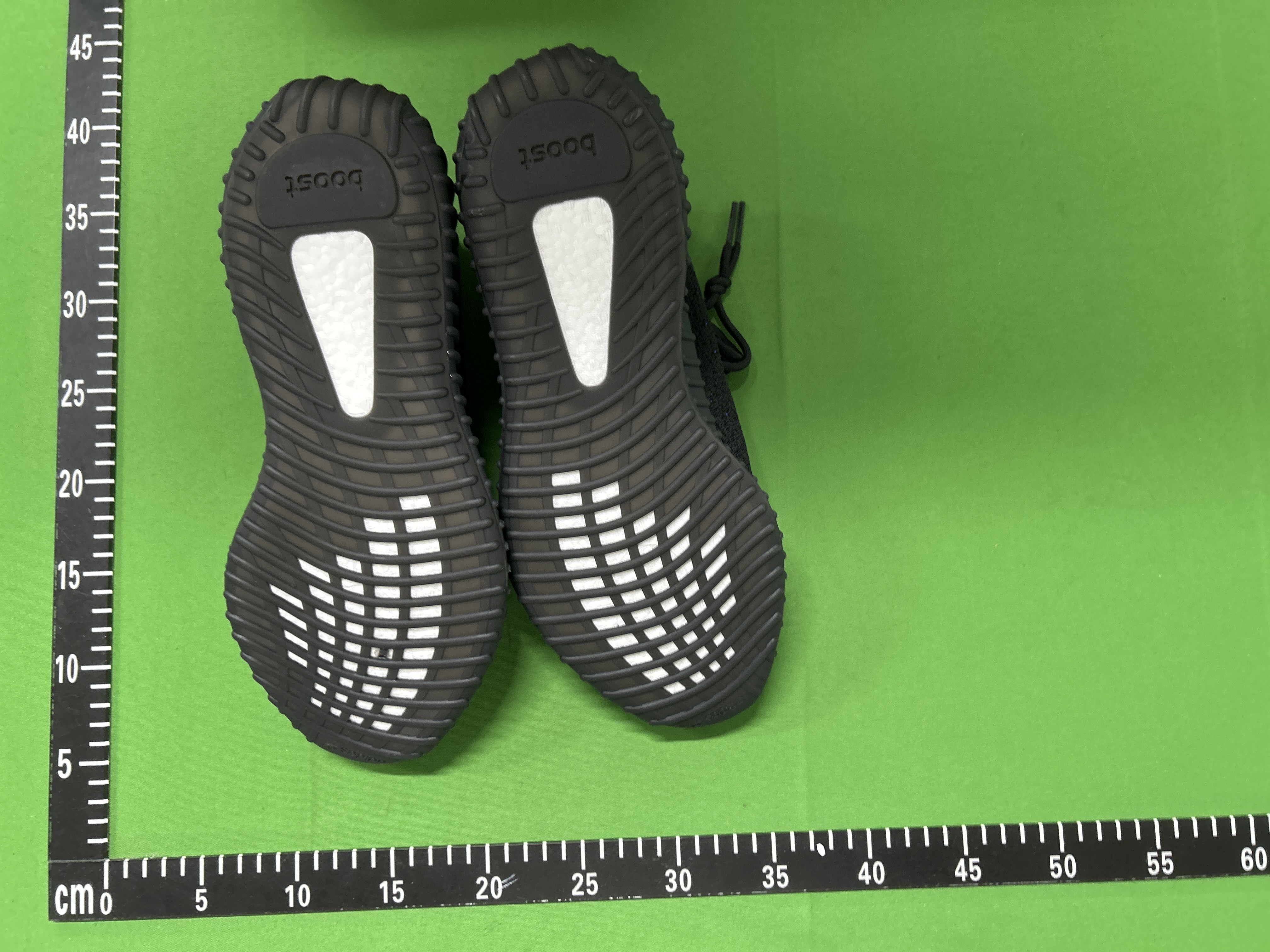 Foto QC 6 de adidas Yeezy Boost 350 V2 Low Blue Tint B37571