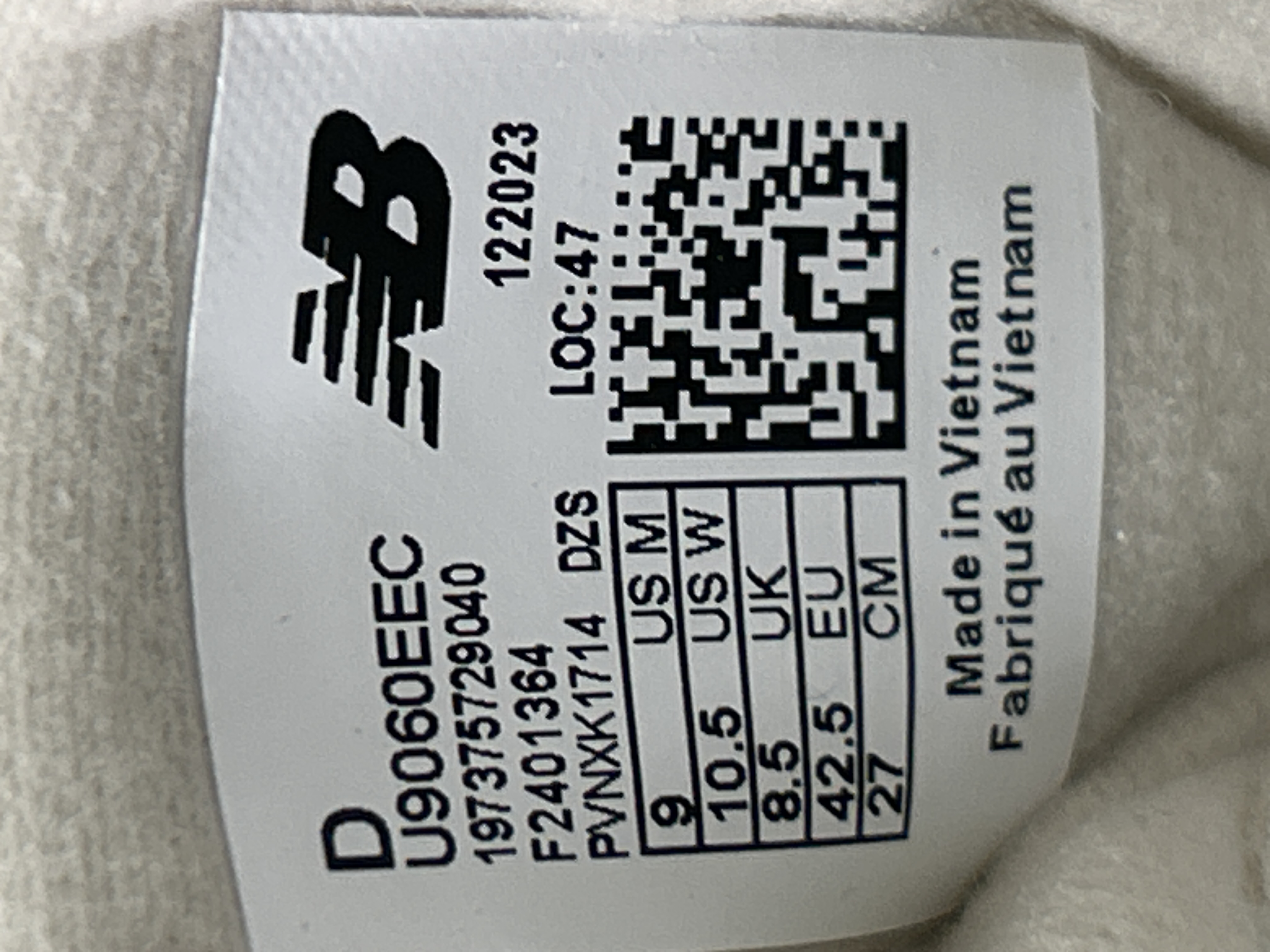 Foto QC 6 de New Balance 9060 Bricks & Wood Nothing Changed but the Address U9060BW1