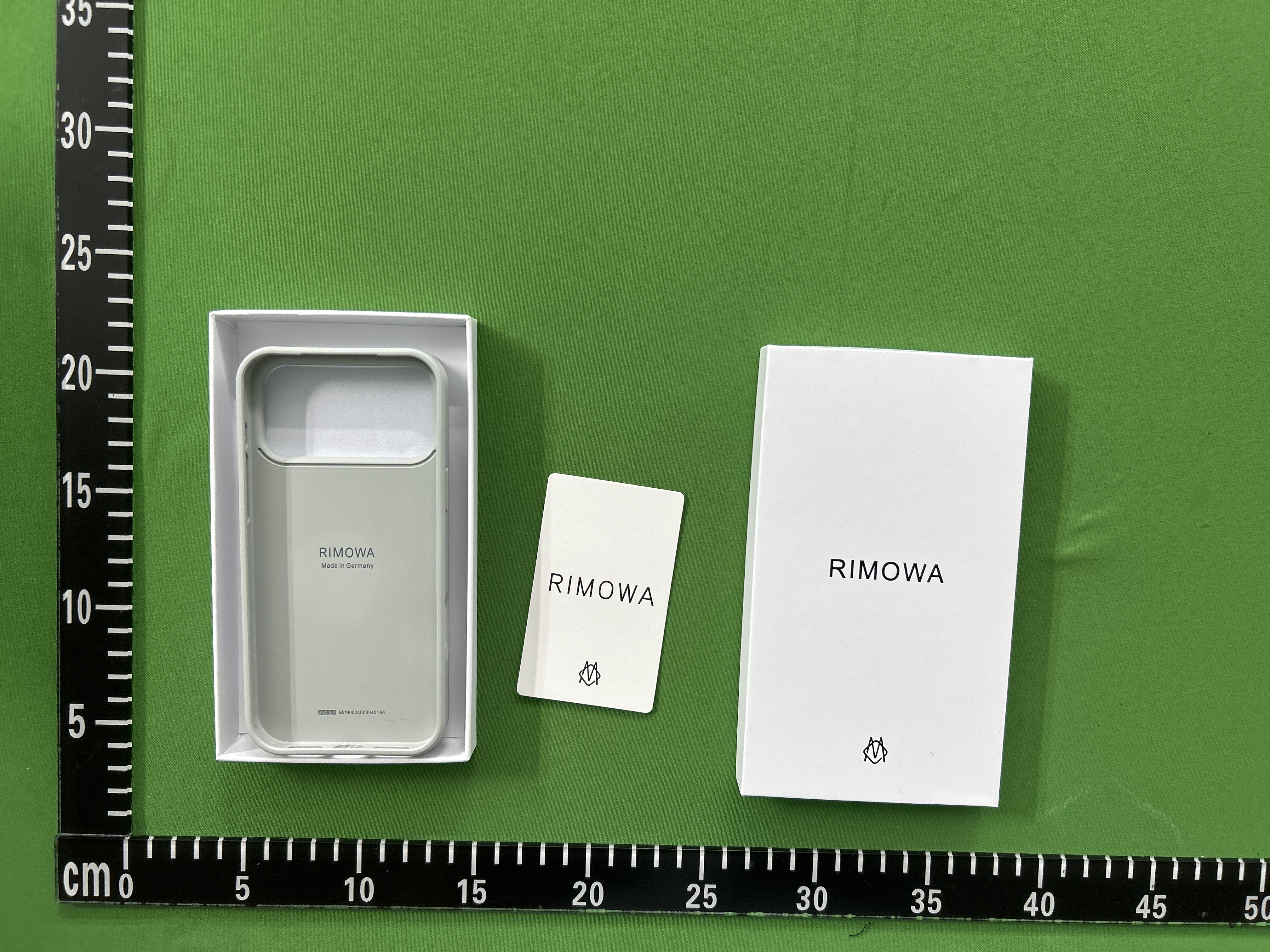 Foto QC 3 de Rimowa Aluminum Case for iPhone 16 Pro Max Lavender Purple