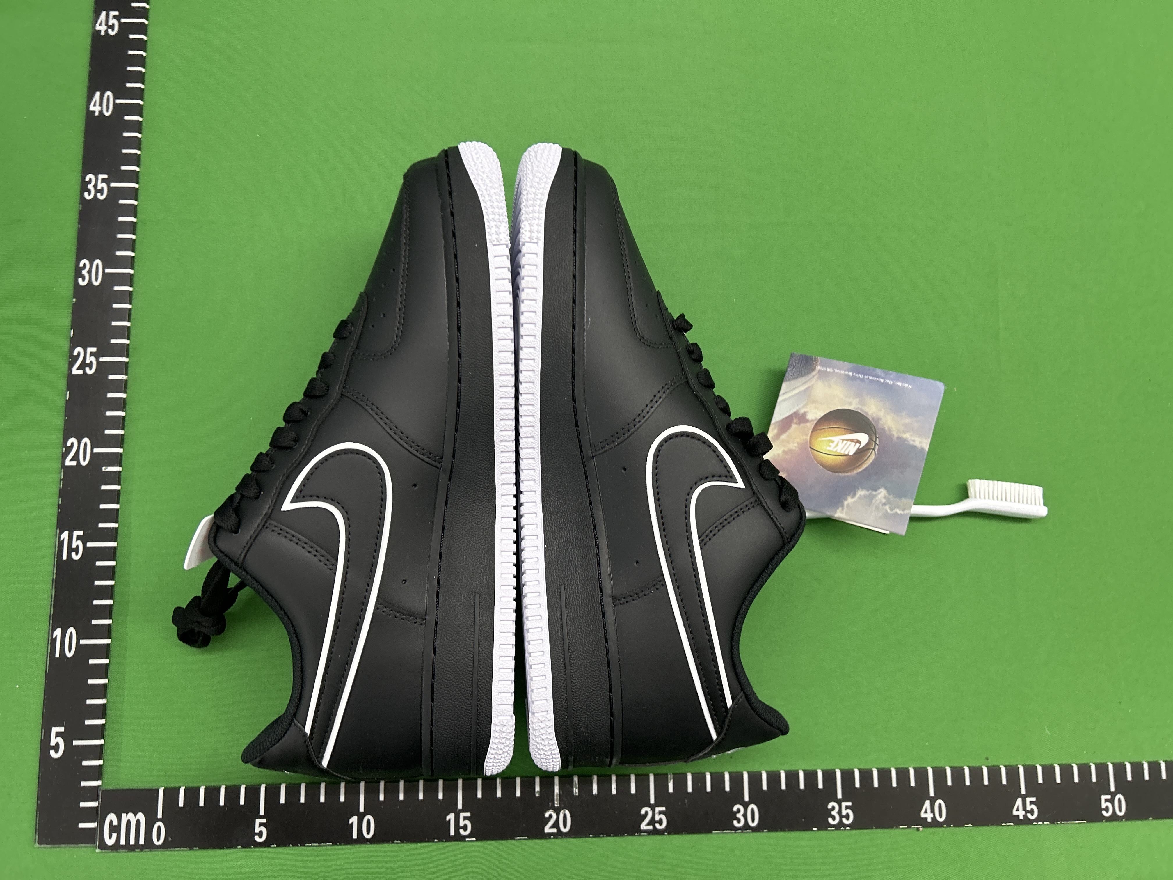 Foto QC 6 de Nike Air Force 1 Mid SP Supreme Grey Suede