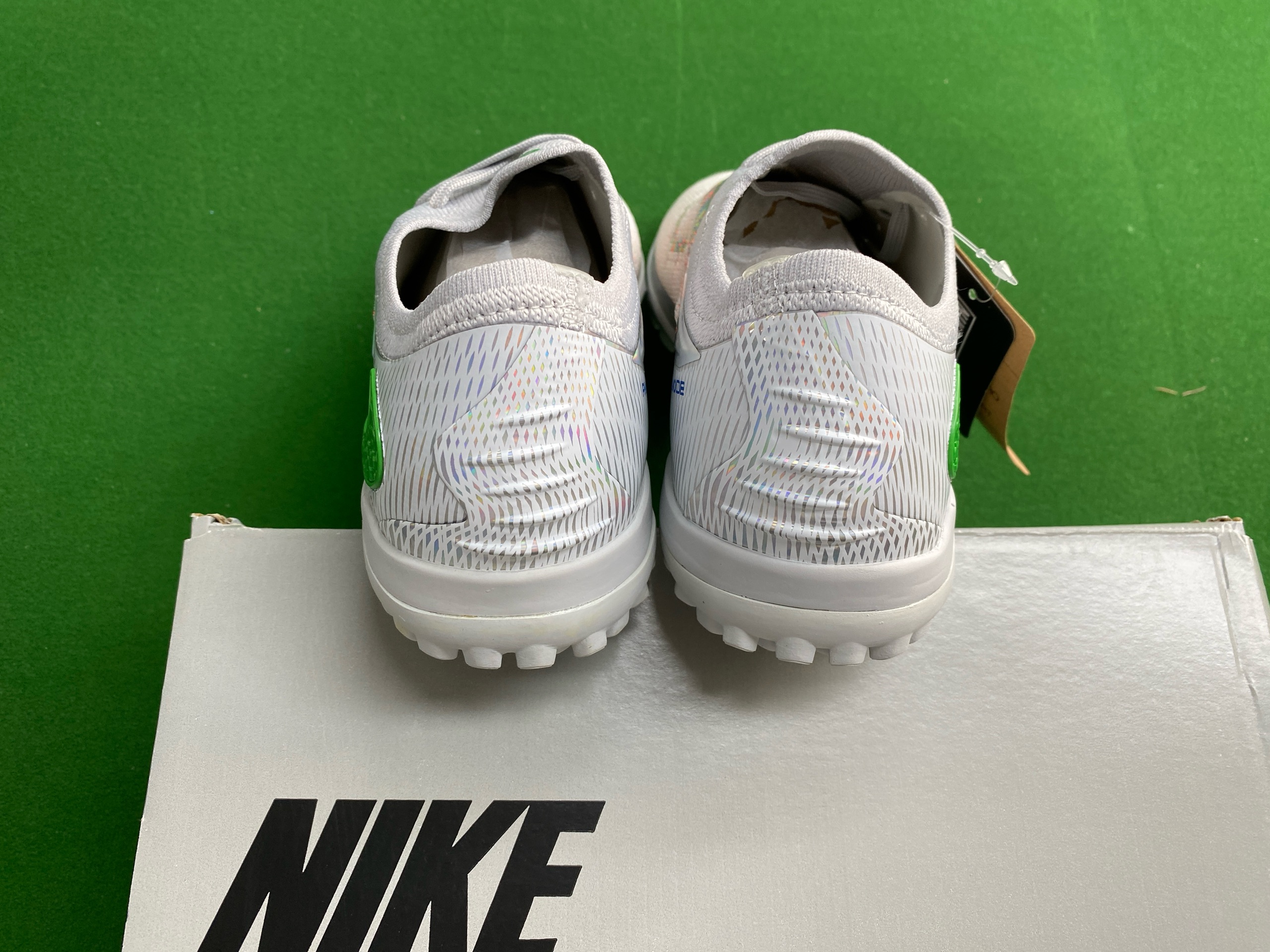 Foto QC 8 de Other Knit Turf Soccer Cleats Low White Crimson