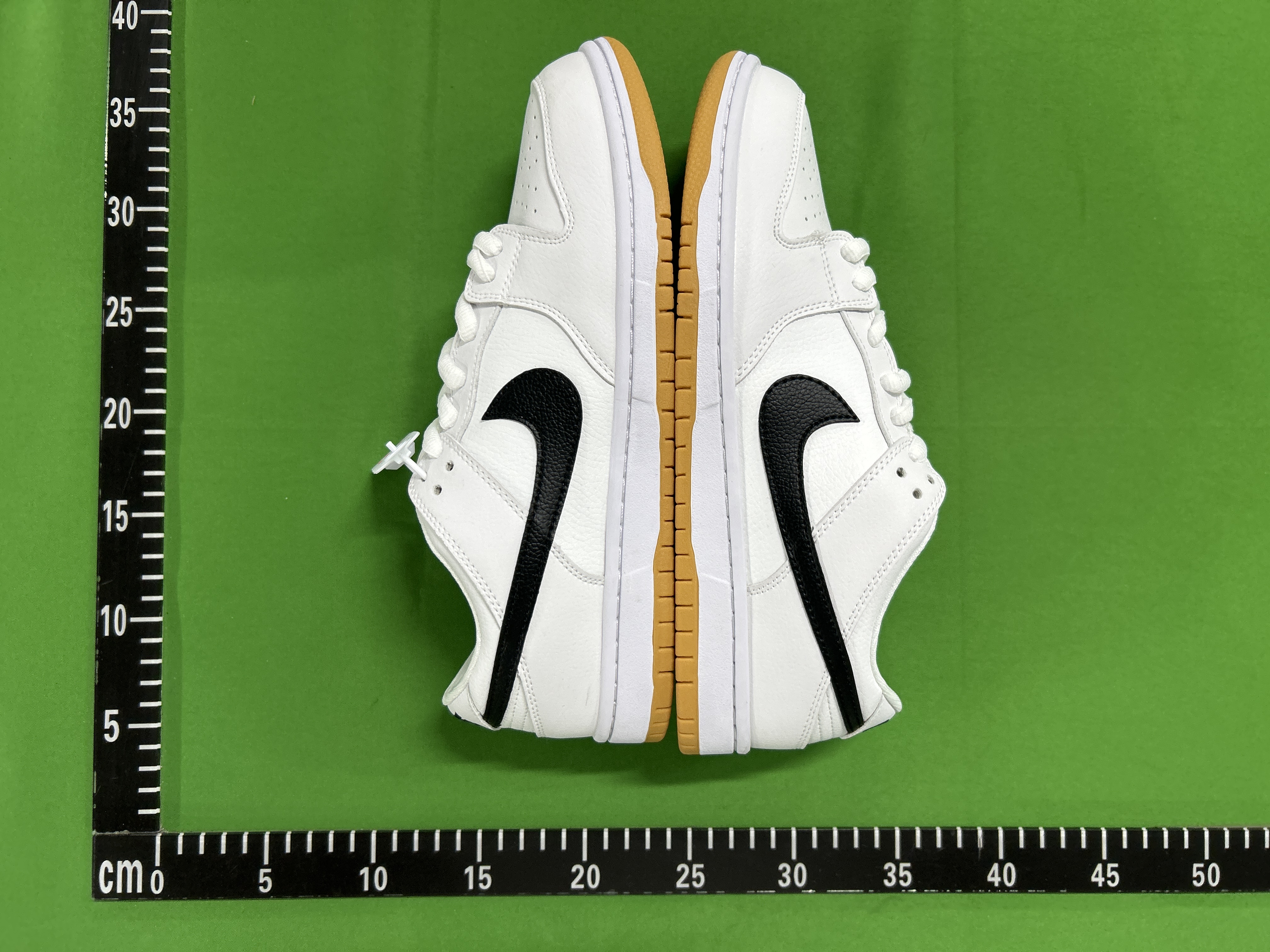 Foto QC 4 de Nike Dunk Low Reverse Panda Red Swoosh DV0833-102