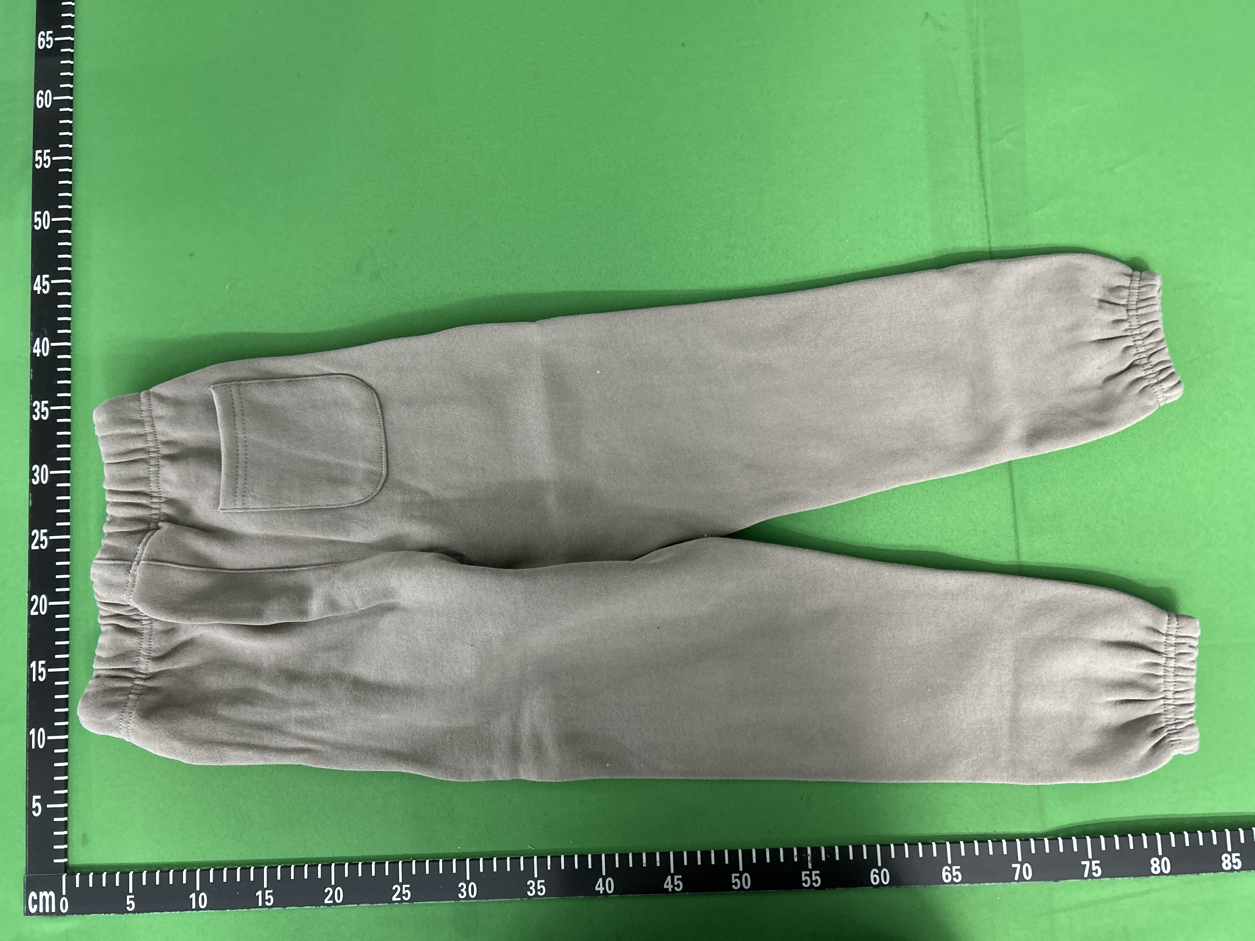 Foto QC 4 de Fear of God Essentials 21SS Sweatpants Kids Oatmeal