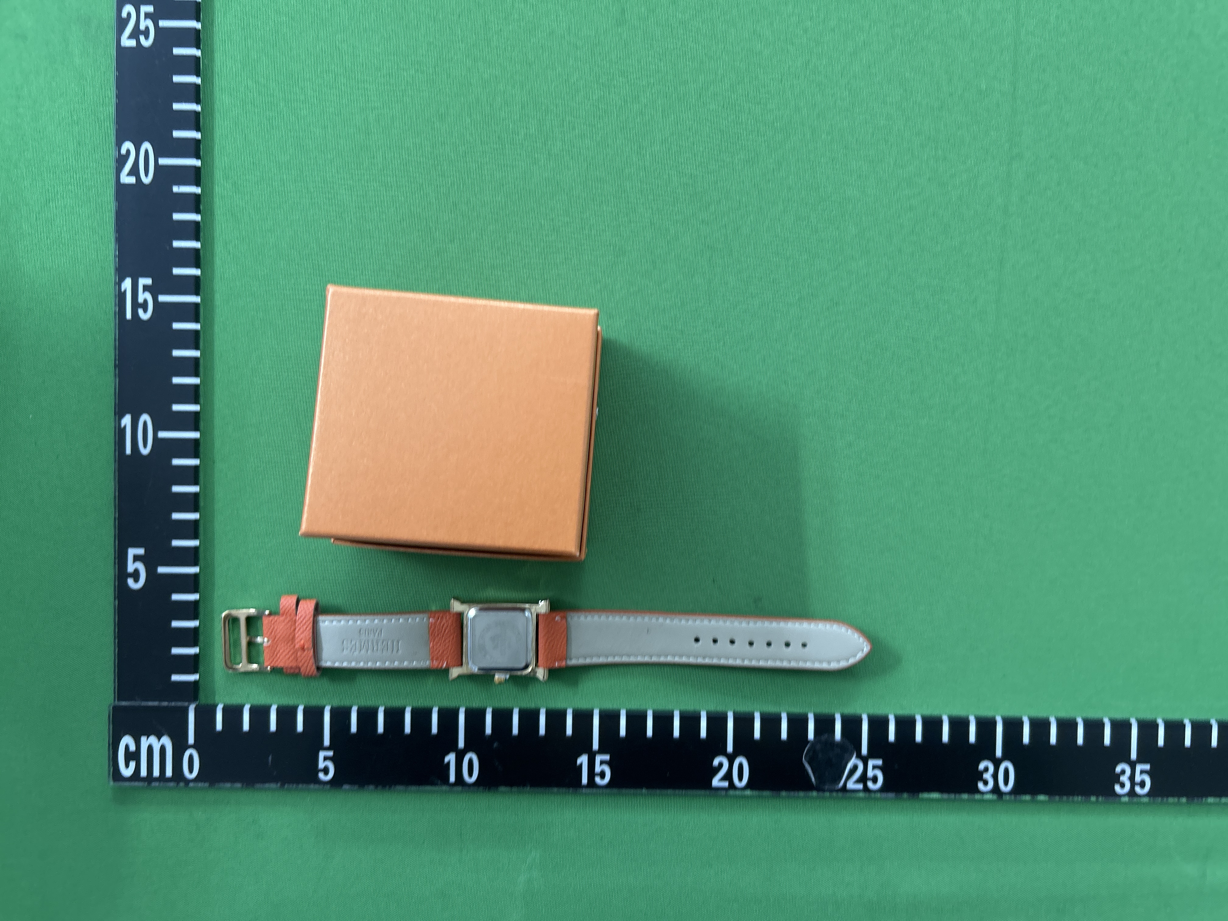 Foto QC 3 de Hermes Heure H HH1.201