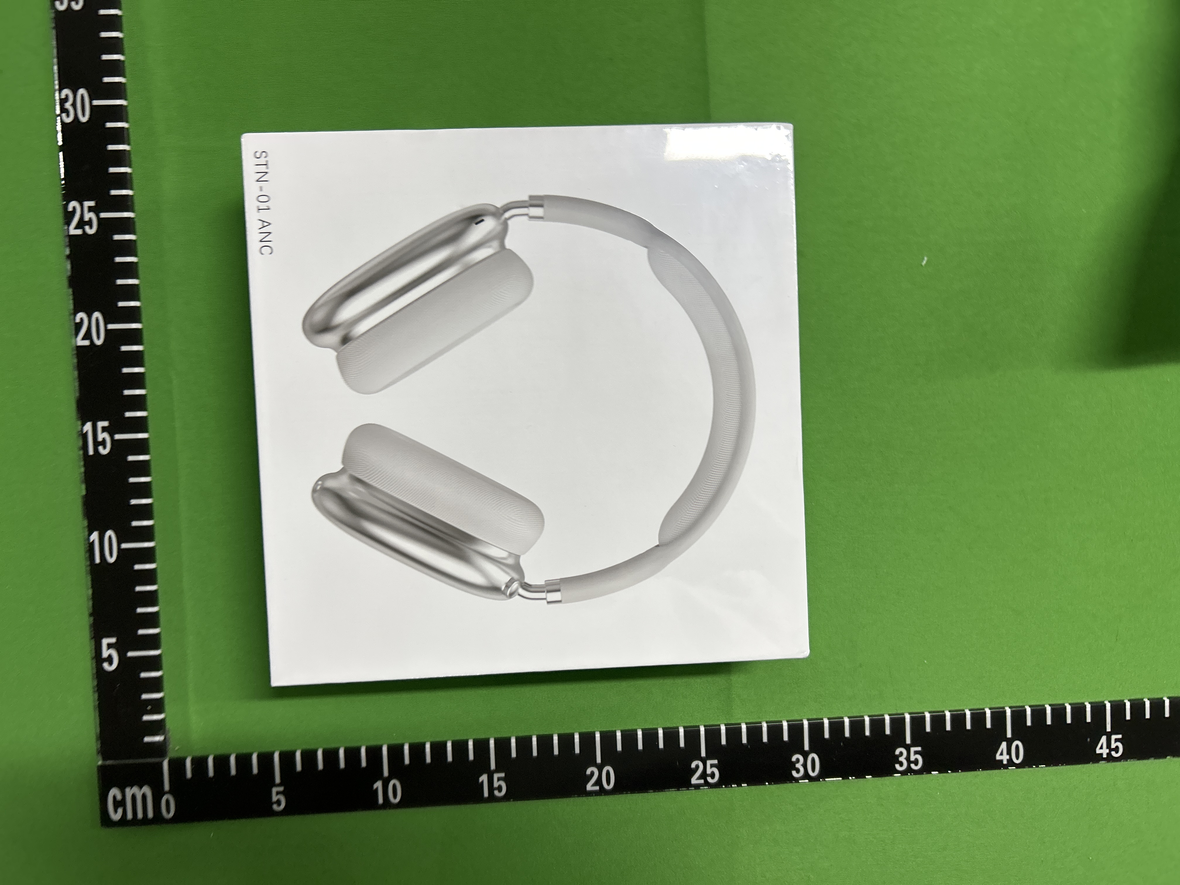Foto QC 4 de Apple Watch Series 9 GPS 45mm Midnight Aluminum Case with Midnight Sport Band