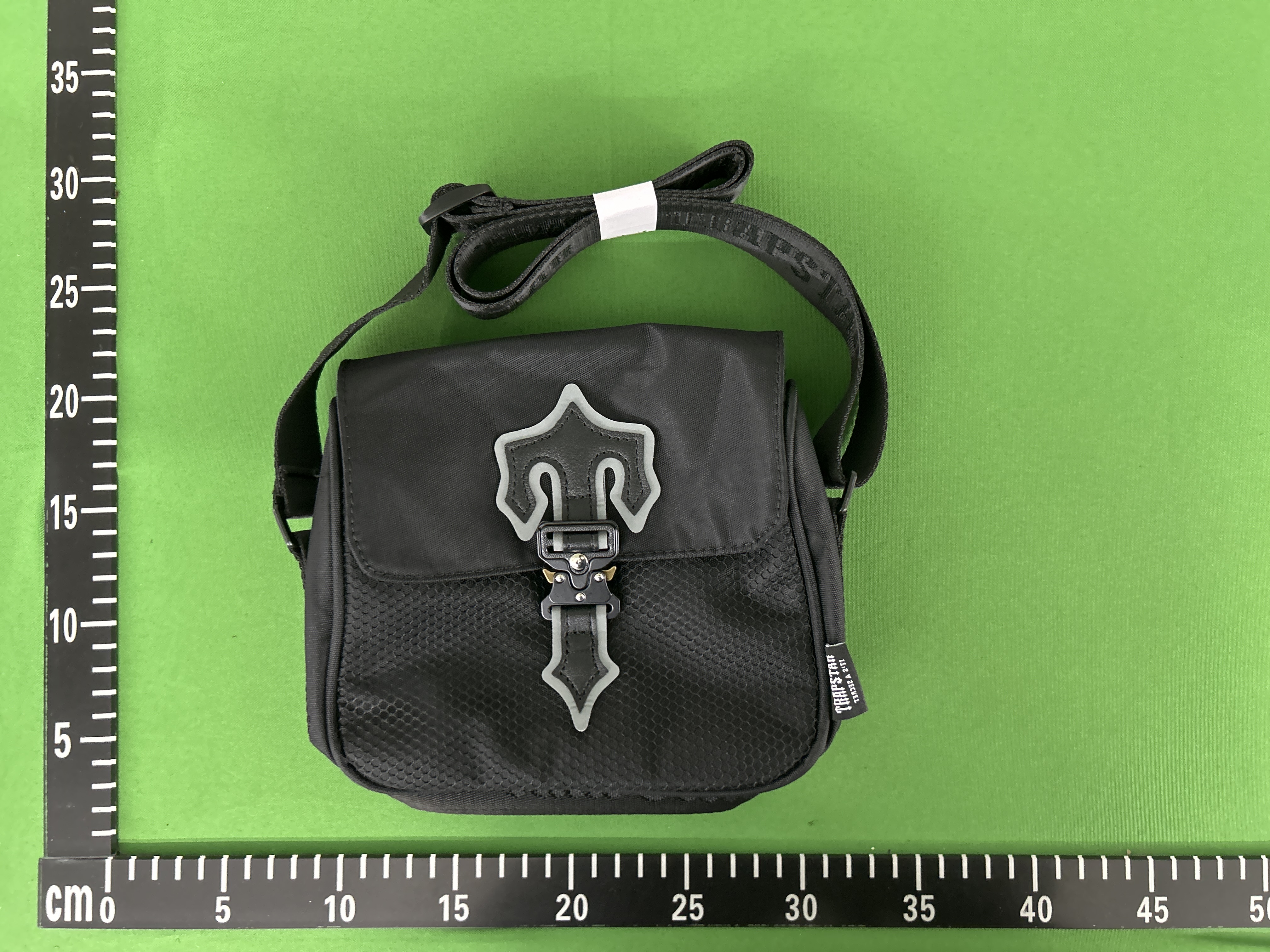 Foto QC 6 de Trapstar Irongate T Cross-Body Bag Black Reflective