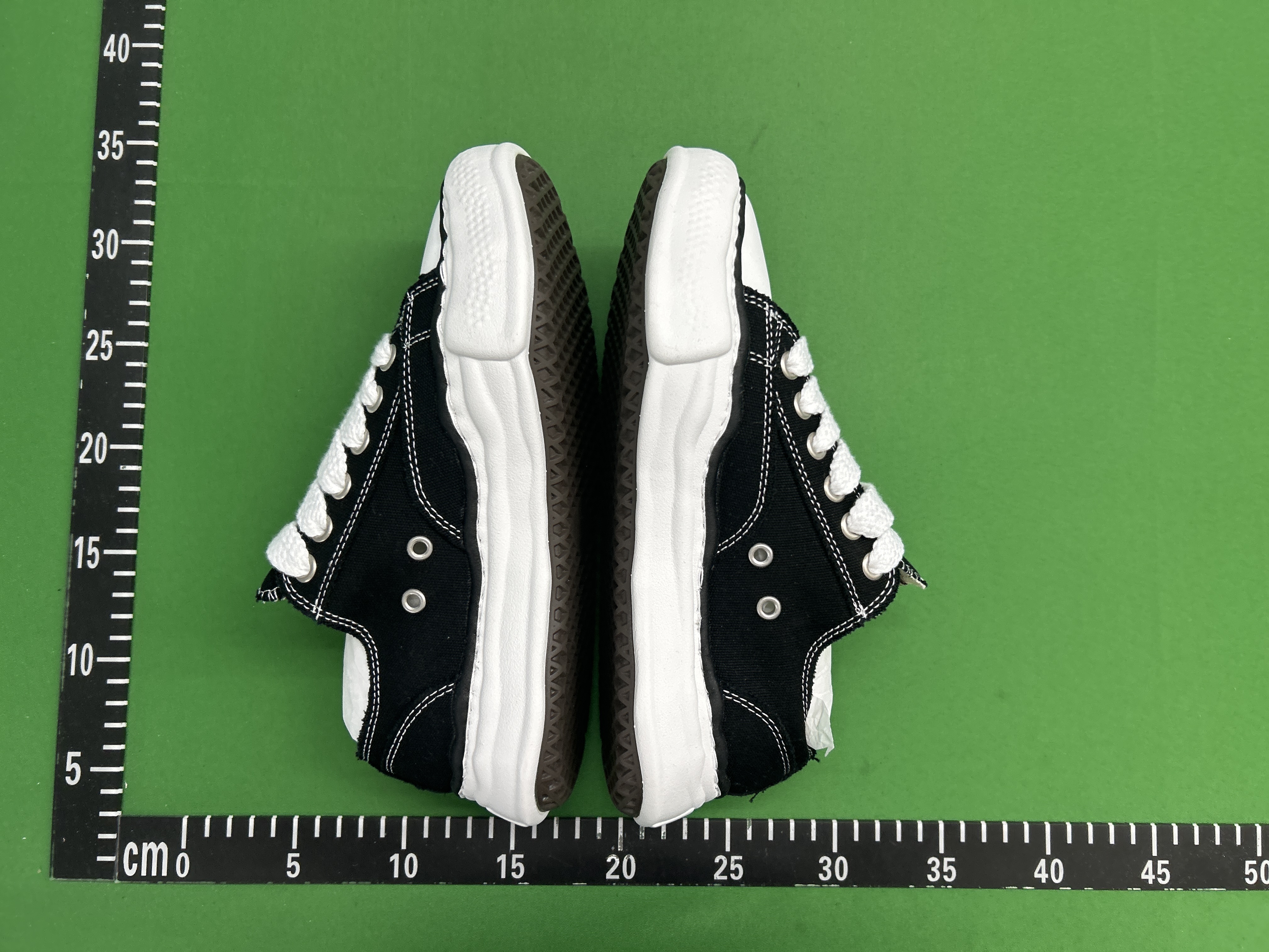 Foto QC 6 de Maison Mihara Yasuhiro Peterson OG Sole Low Skeleton Black White