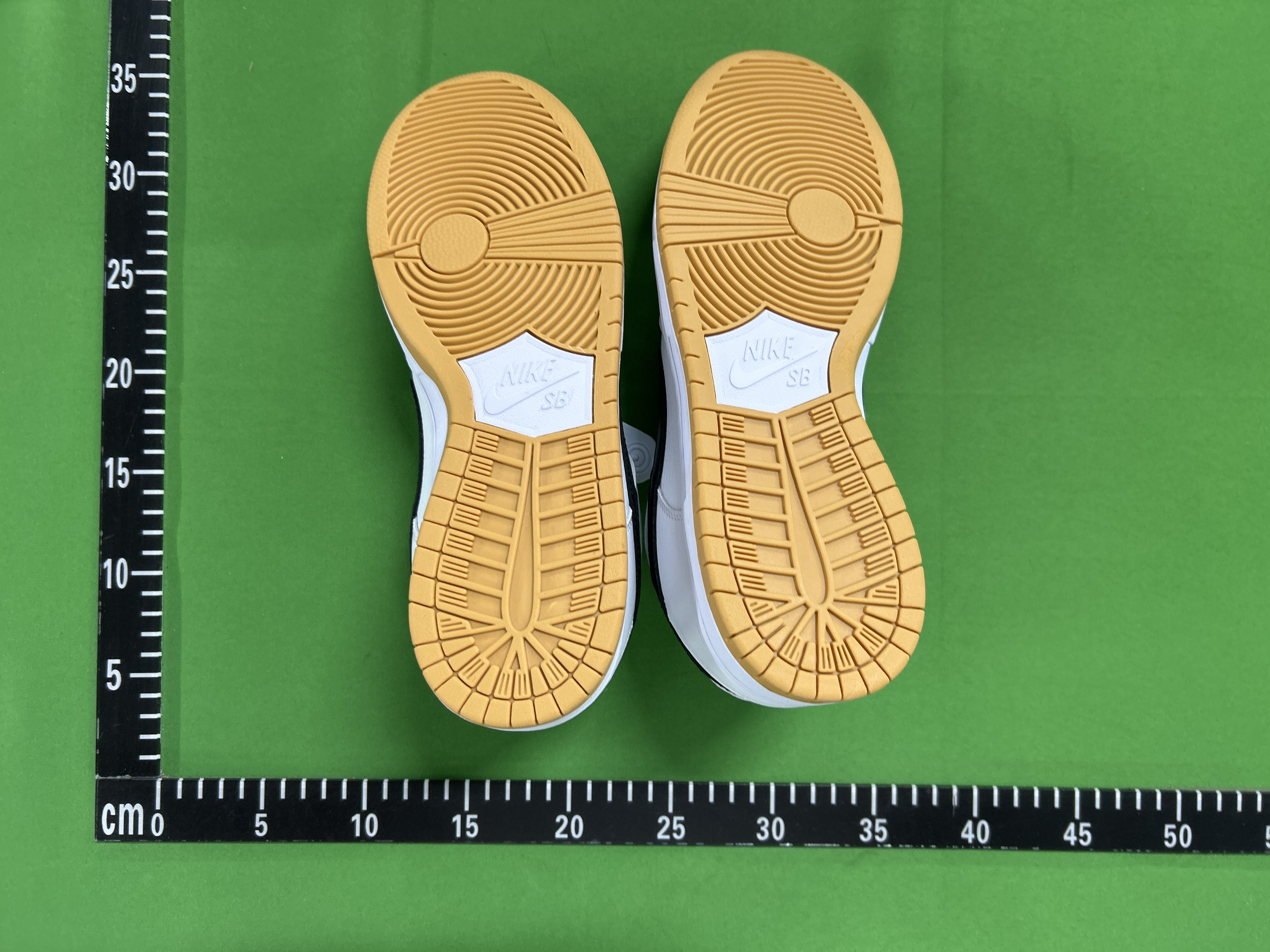 Foto QC 6 de Nike Dunk Low Reverse Panda Red Swoosh DV0833-102