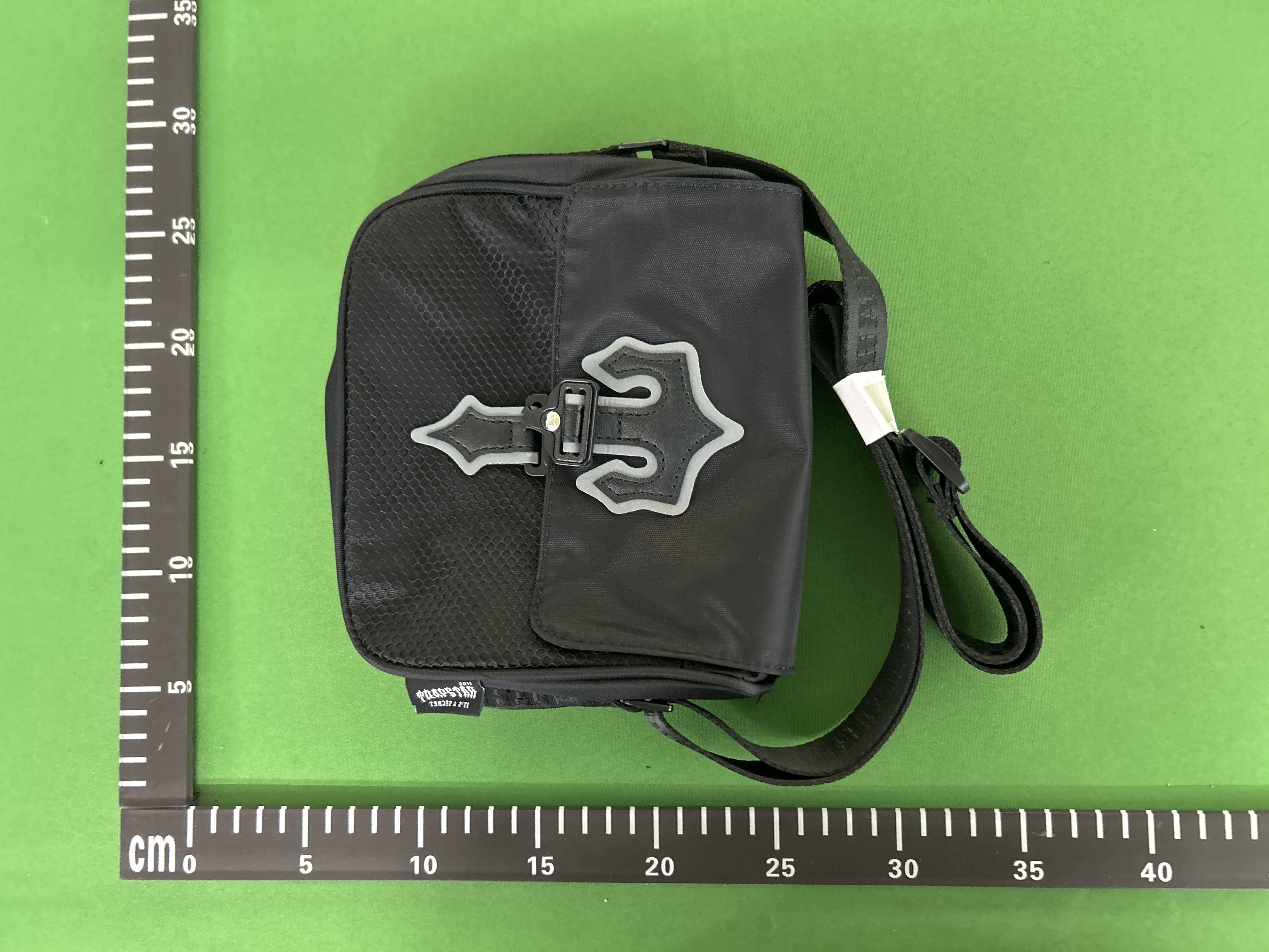 Foto QC 4 de Trapstar Irongate T Cross-Body Bag Black Reflective