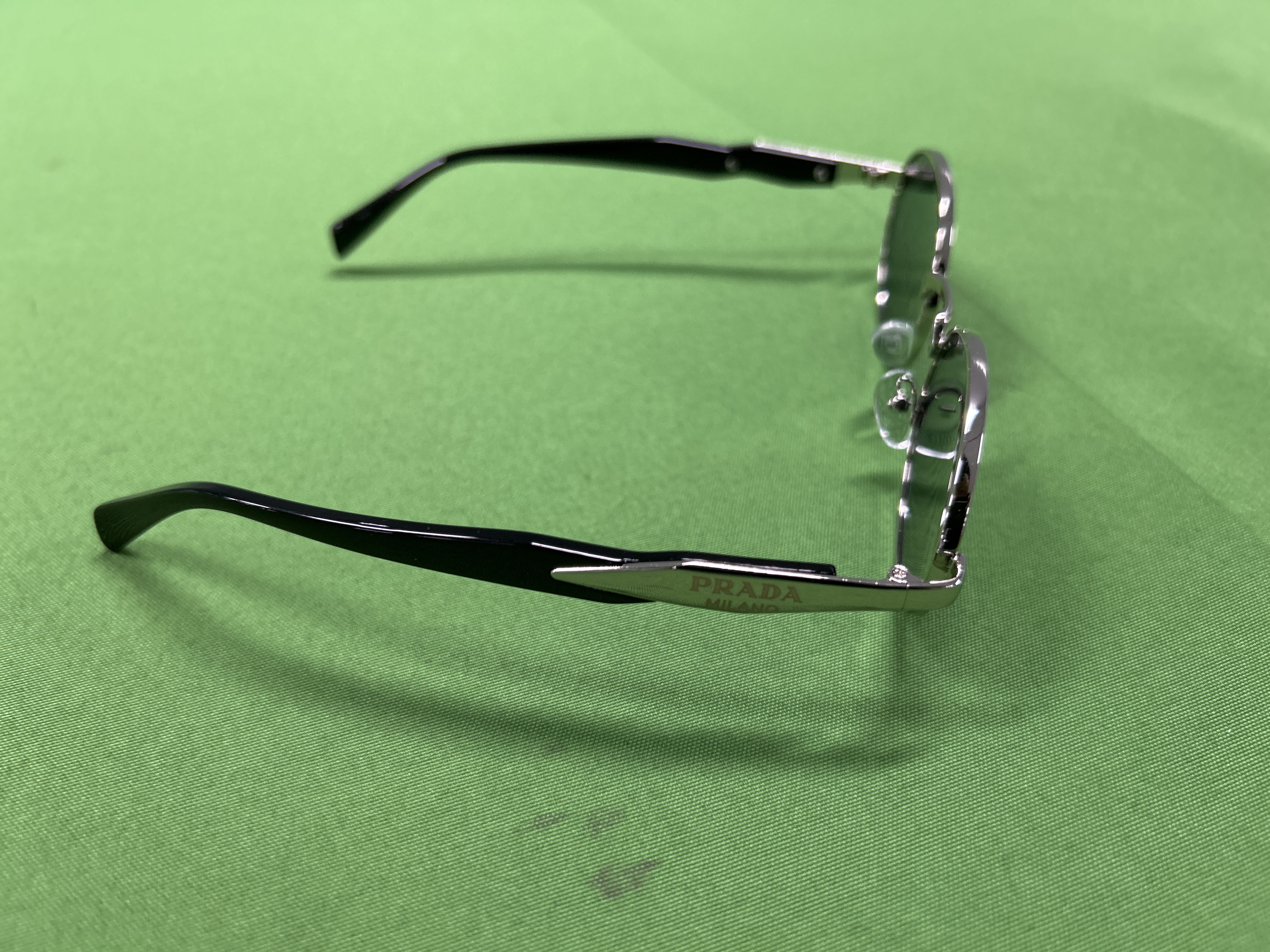 Foto QC 4 de Prada Oval-Frame Metal Eyeglasses Gold Black Clear (8007)