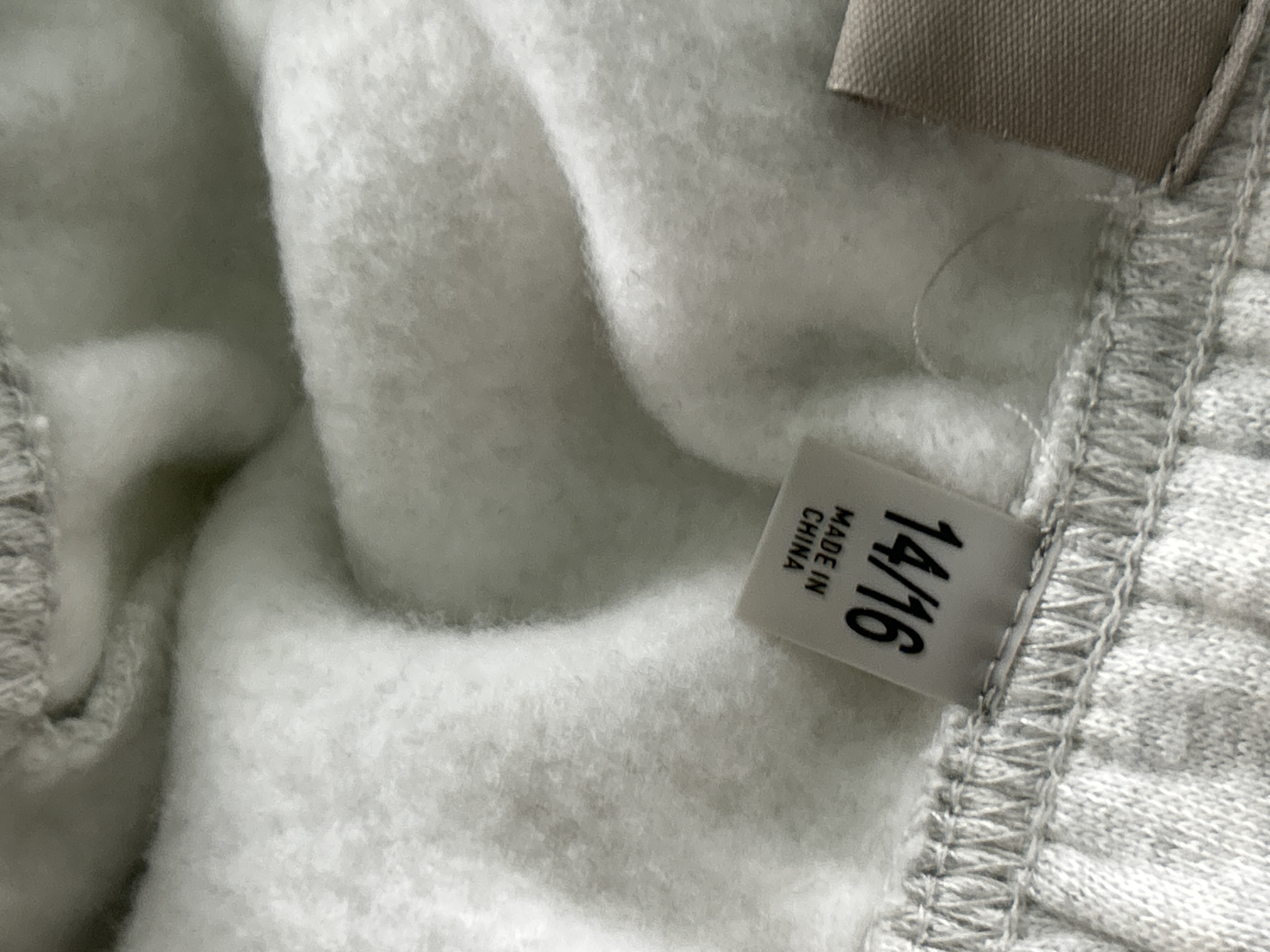 Foto QC 4 de Fear of God Essentials Sweat Shorts Kids Fleece Heather Grey