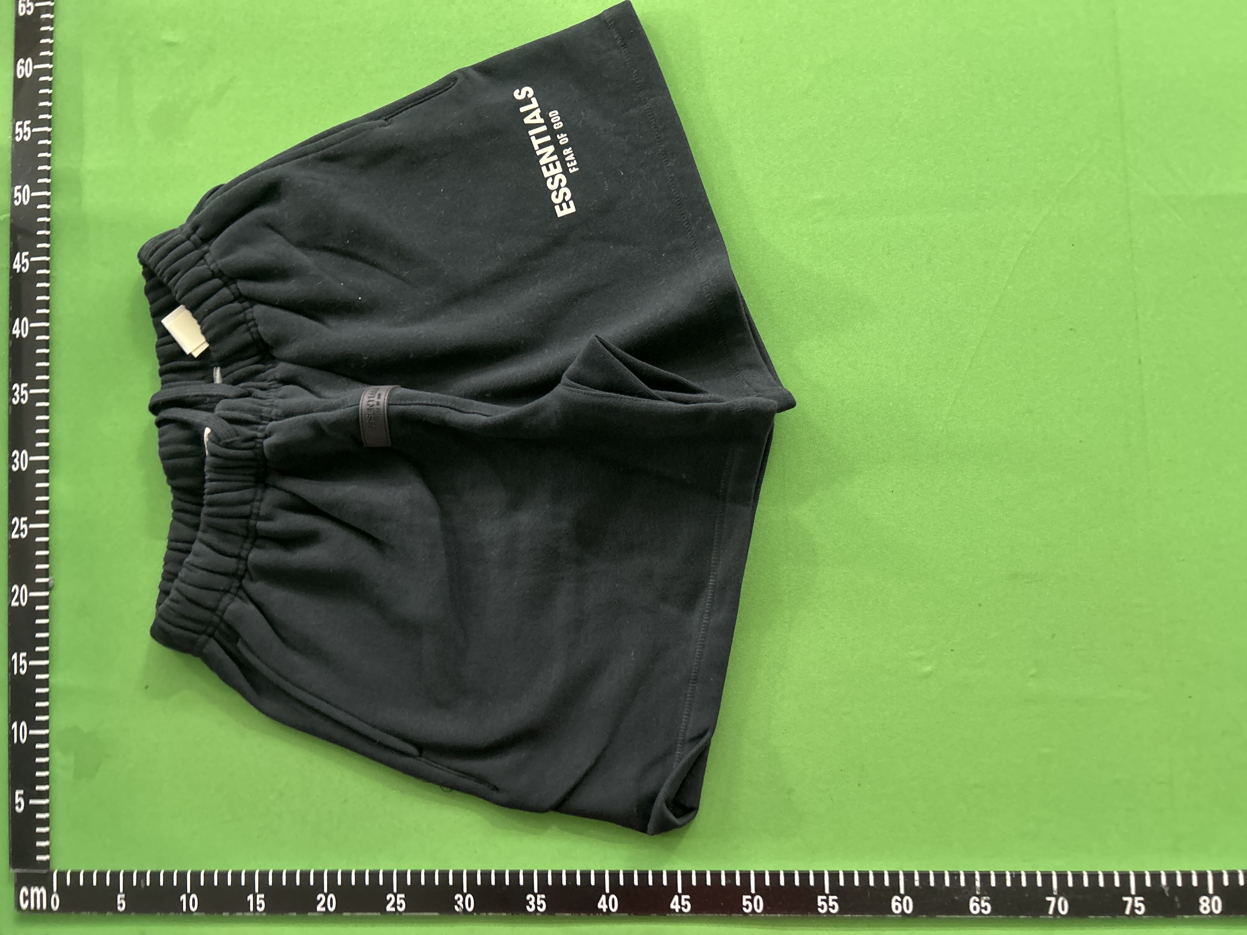 Foto QC 6 de Fear of God Essentials Sweat Shorts Kids Fleece Heather Grey
