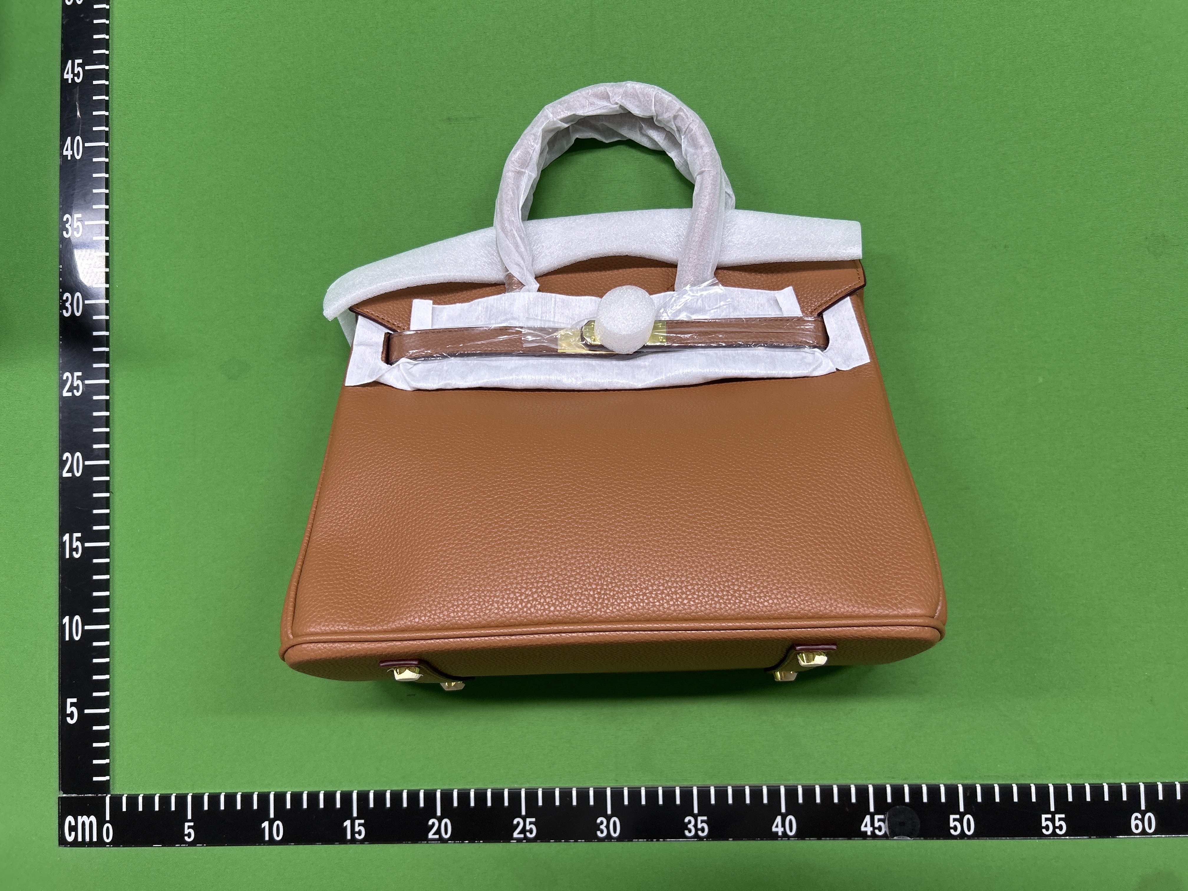 Foto QC 1 de Chanel Classic Top Handle Flap Bag Mini White Grained Calfskin
