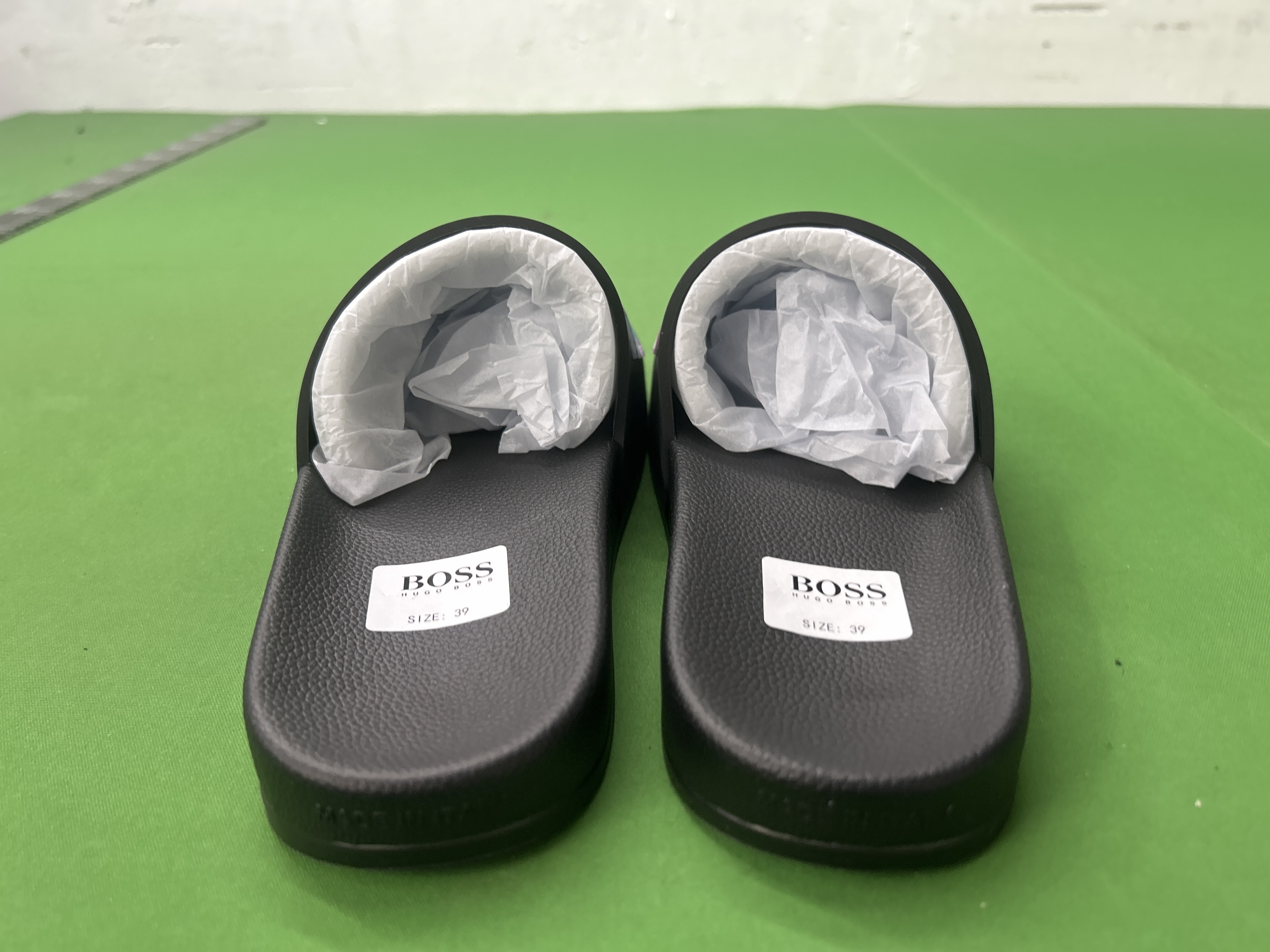 Foto QC 8 de BOSS Logo Slides Rubber Black Grey