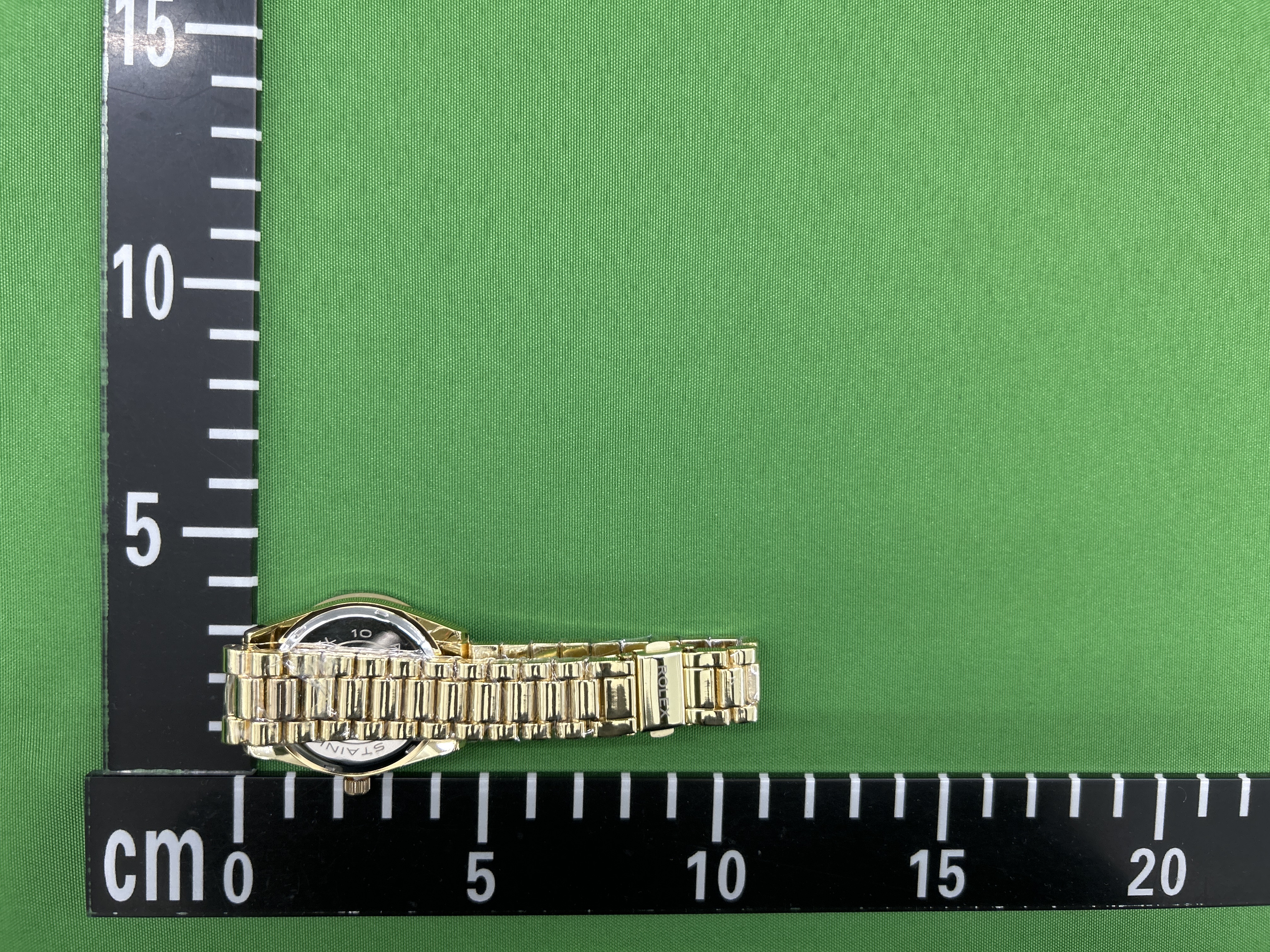 Foto QC 2 de Geneva Sky-Dweller Watch2026