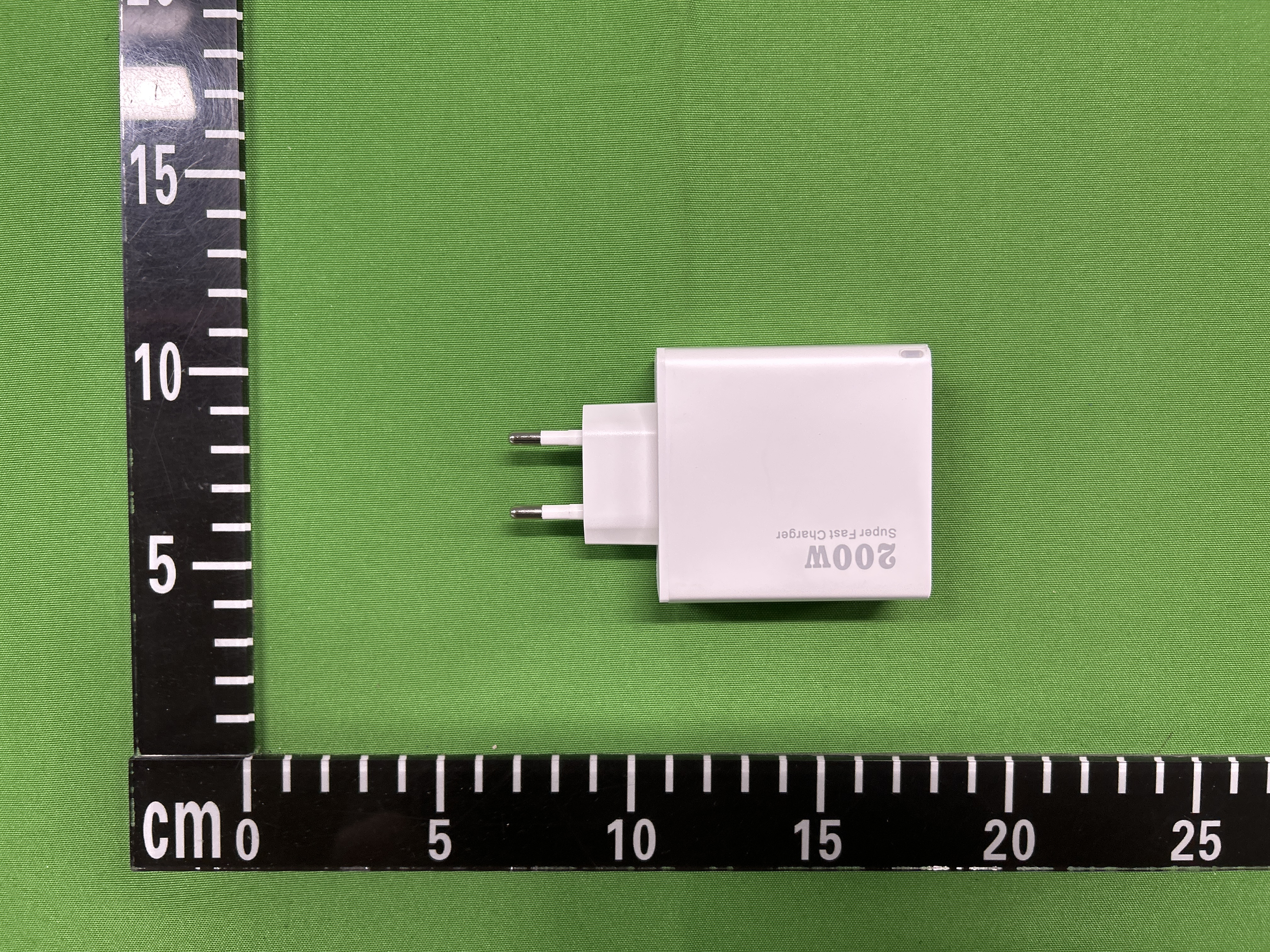 Foto QC 1 de Generic Super Fast Multi-Port Charger PKG105 200W 3USB+3PD White