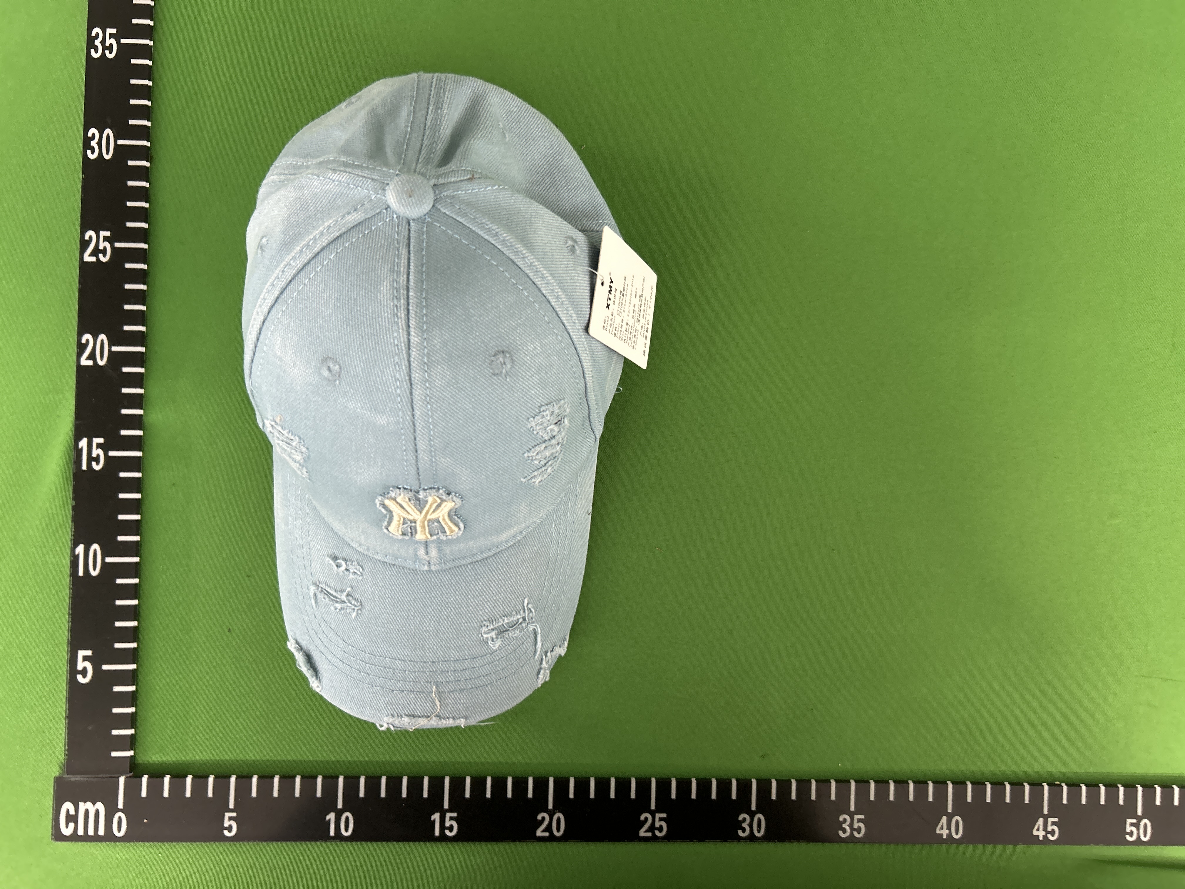 Foto QC 7 de Miu Miu Logo Distressed Cap Grey