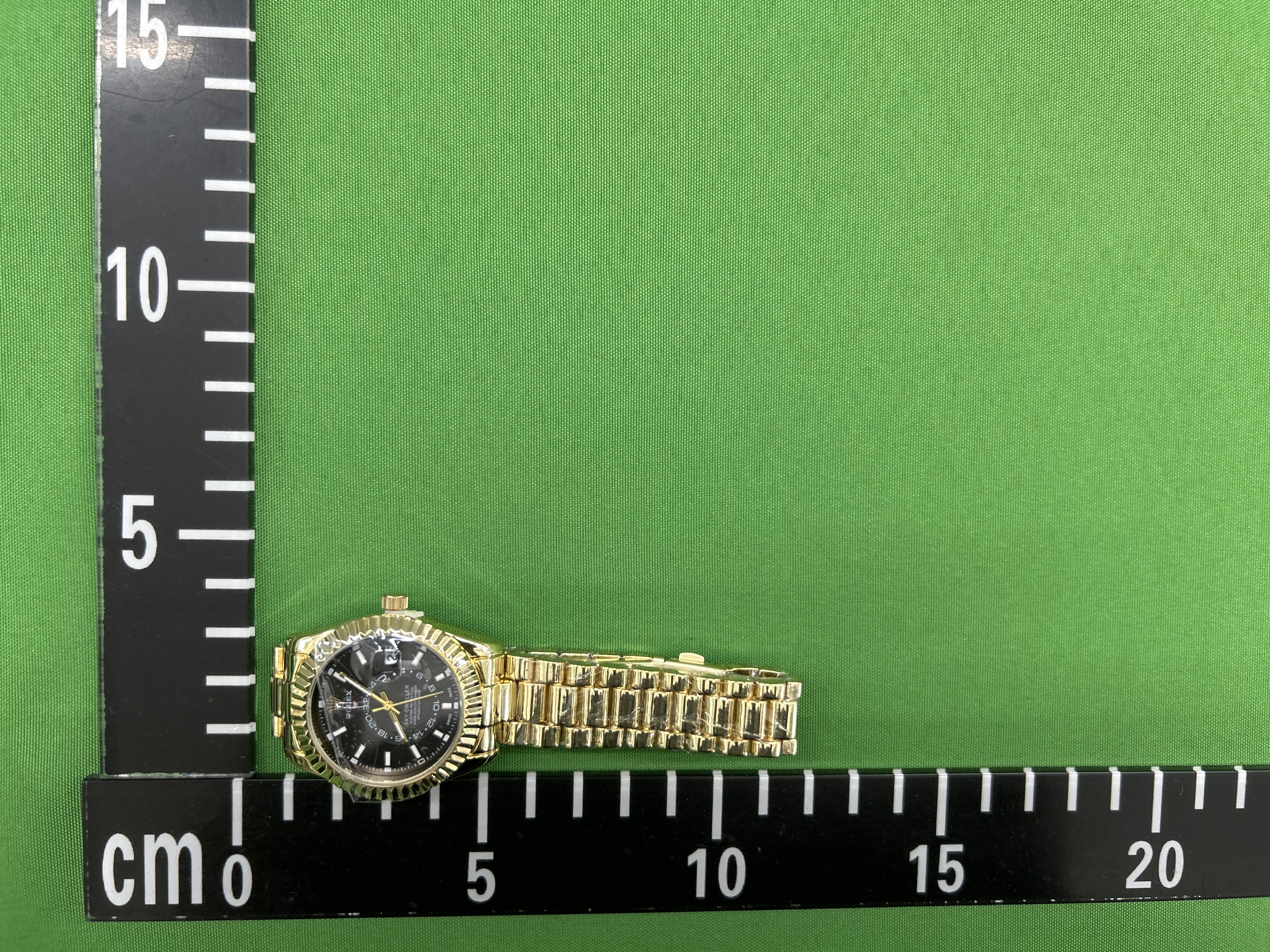 Foto QC 1 de Geneva Sky-Dweller Watch2026