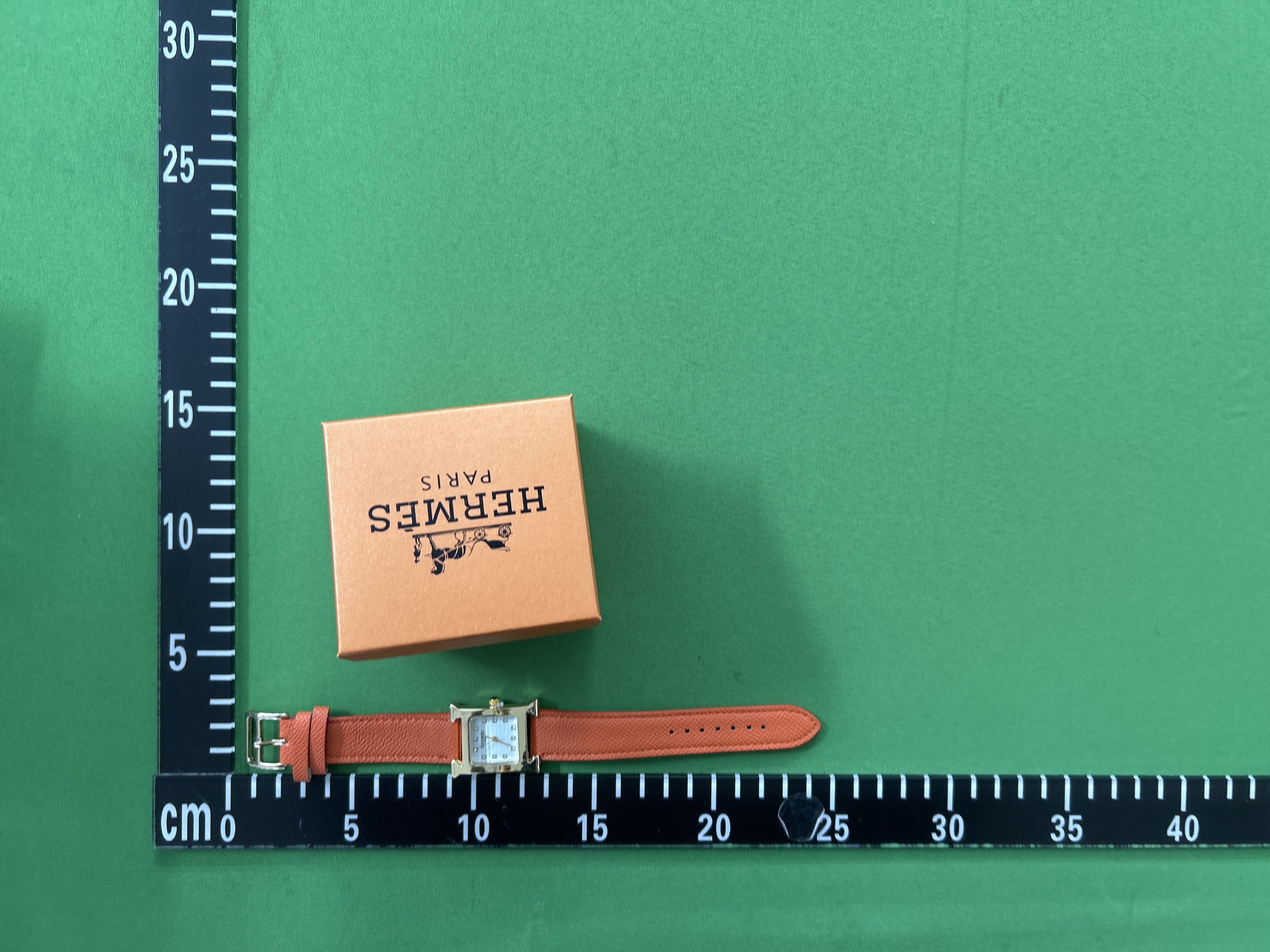 Foto QC 1 de Hermes Heure H HH1.201