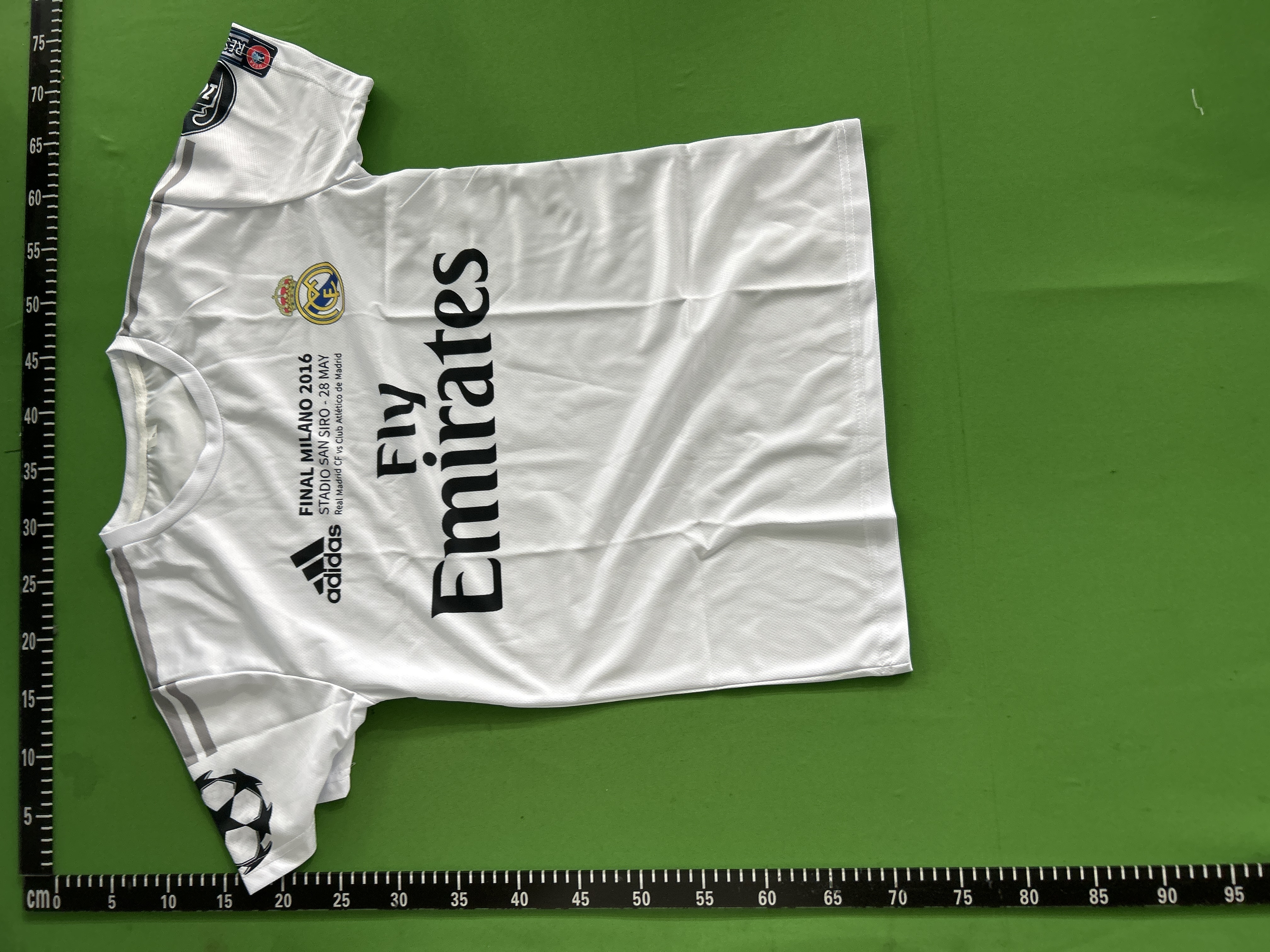 Foto QC 7 de adidas x FC Bayern Munich 2019/20 Home Champions League Final Jersey Red