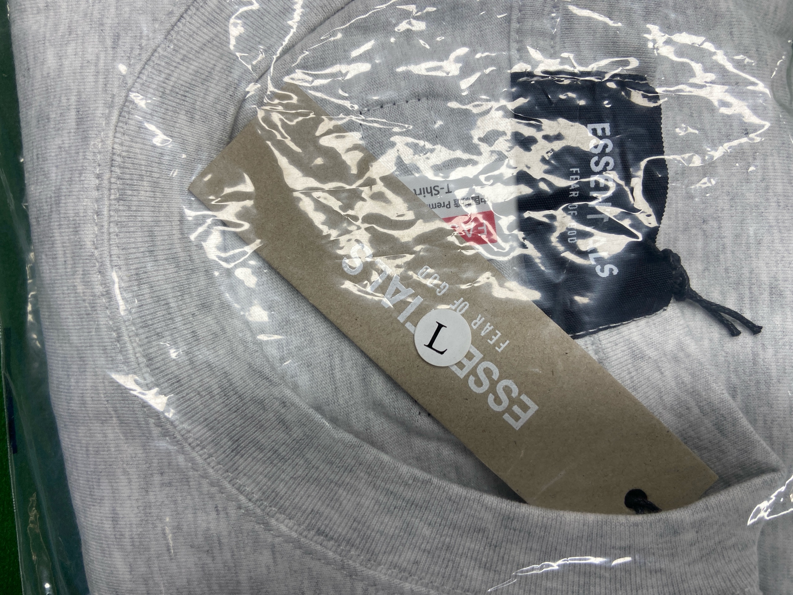 Foto QC 3 de Fear of God Essentials Set 2-Piece Grey