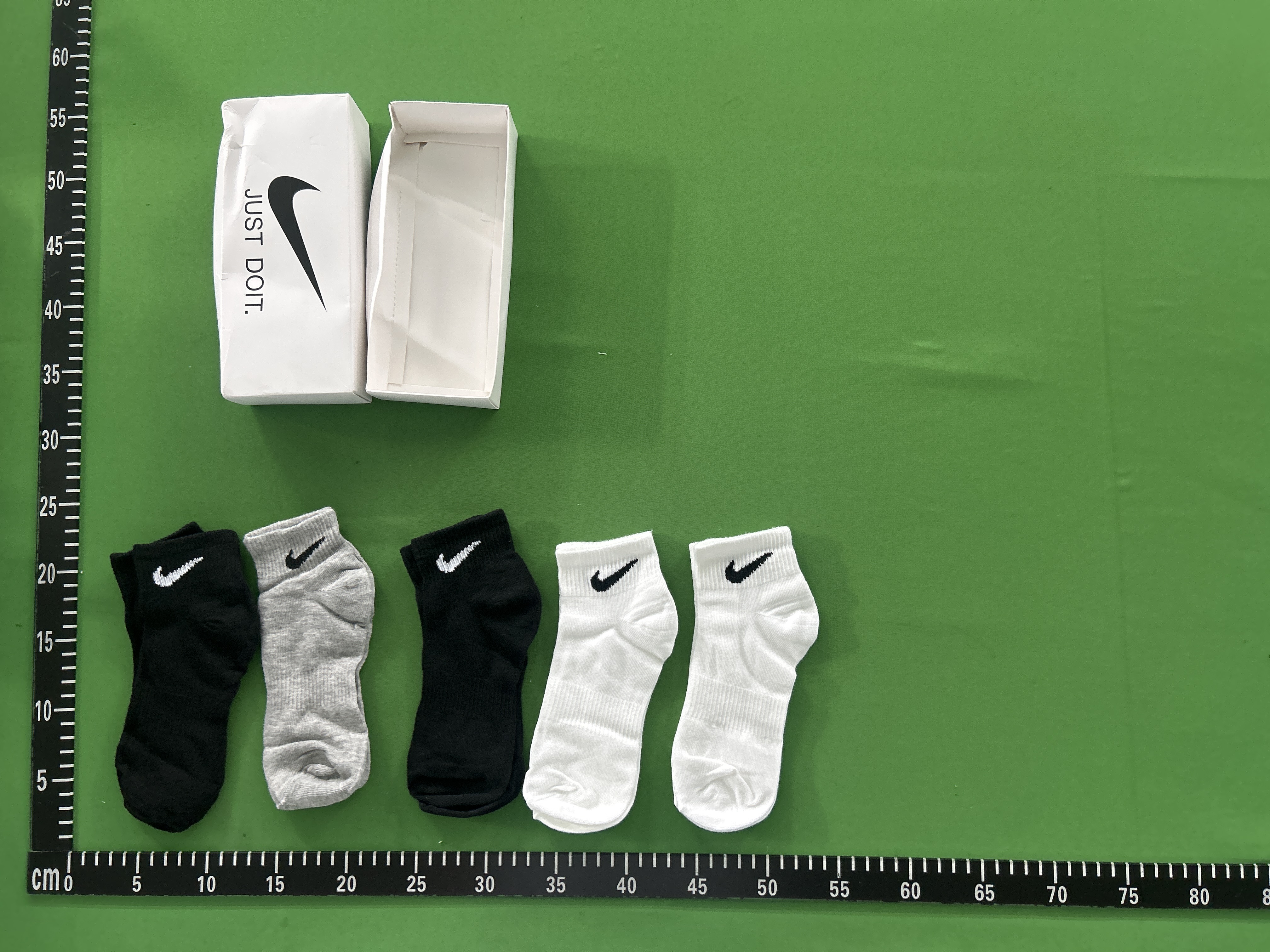 Foto QC 2 de Nike Just Do It Cushioned Crew Socks 5-Pair Box Set Black White Grey
