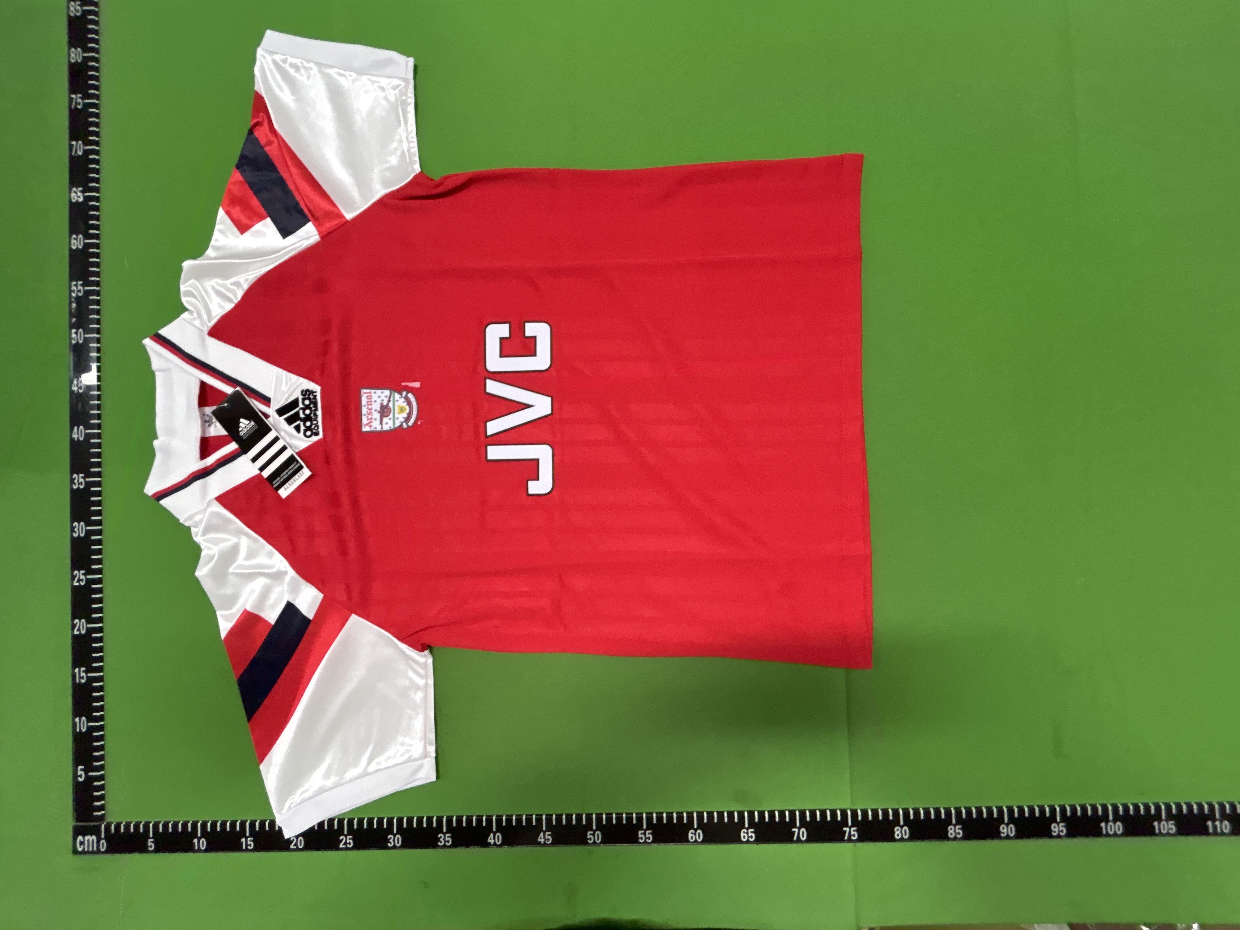 Foto QC 3 de adidas x Liverpool Retro 2008/09 Away Jersey White Green