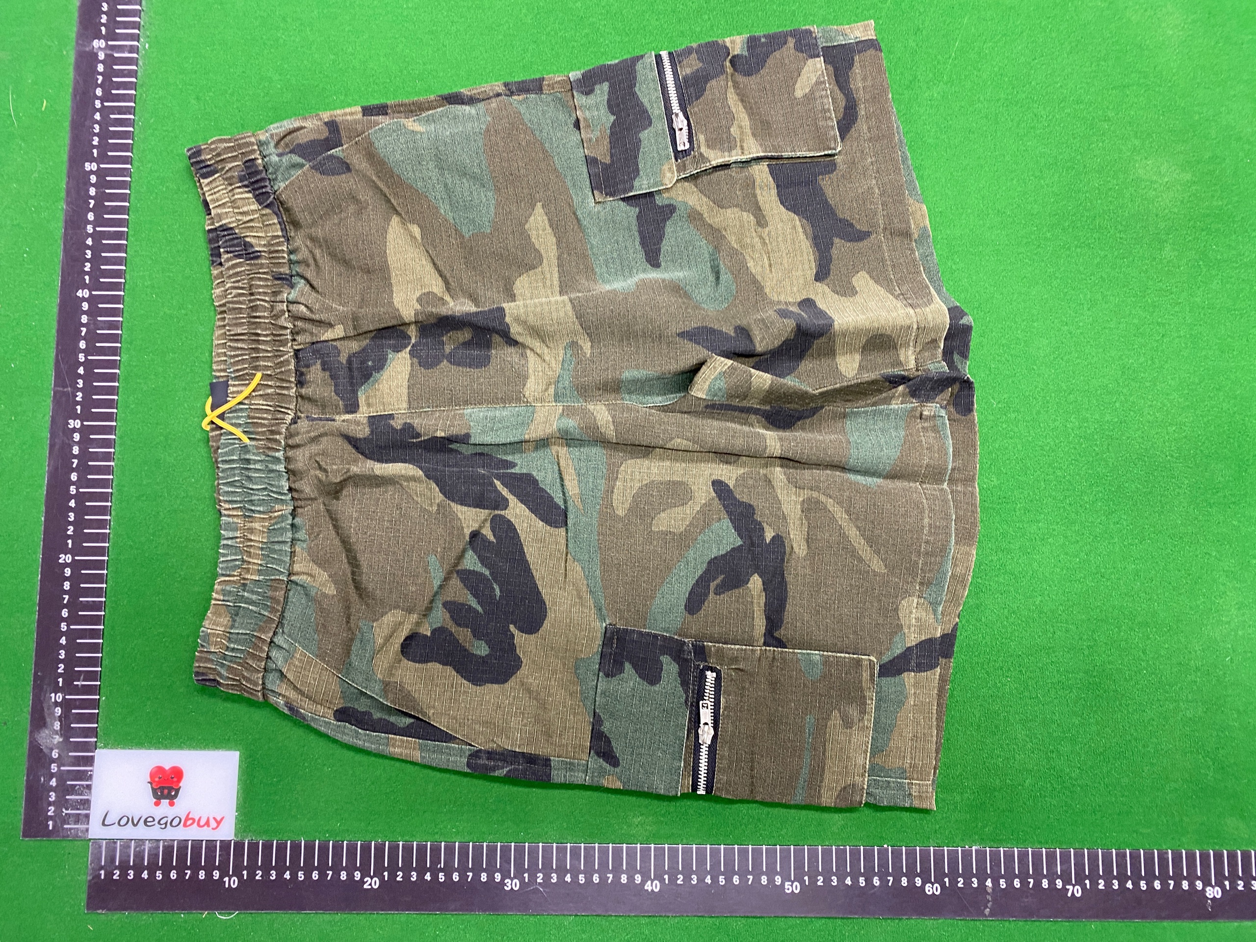 Foto QC 6 de Louis Vuitton Cargo Shorts Ripstop Camo