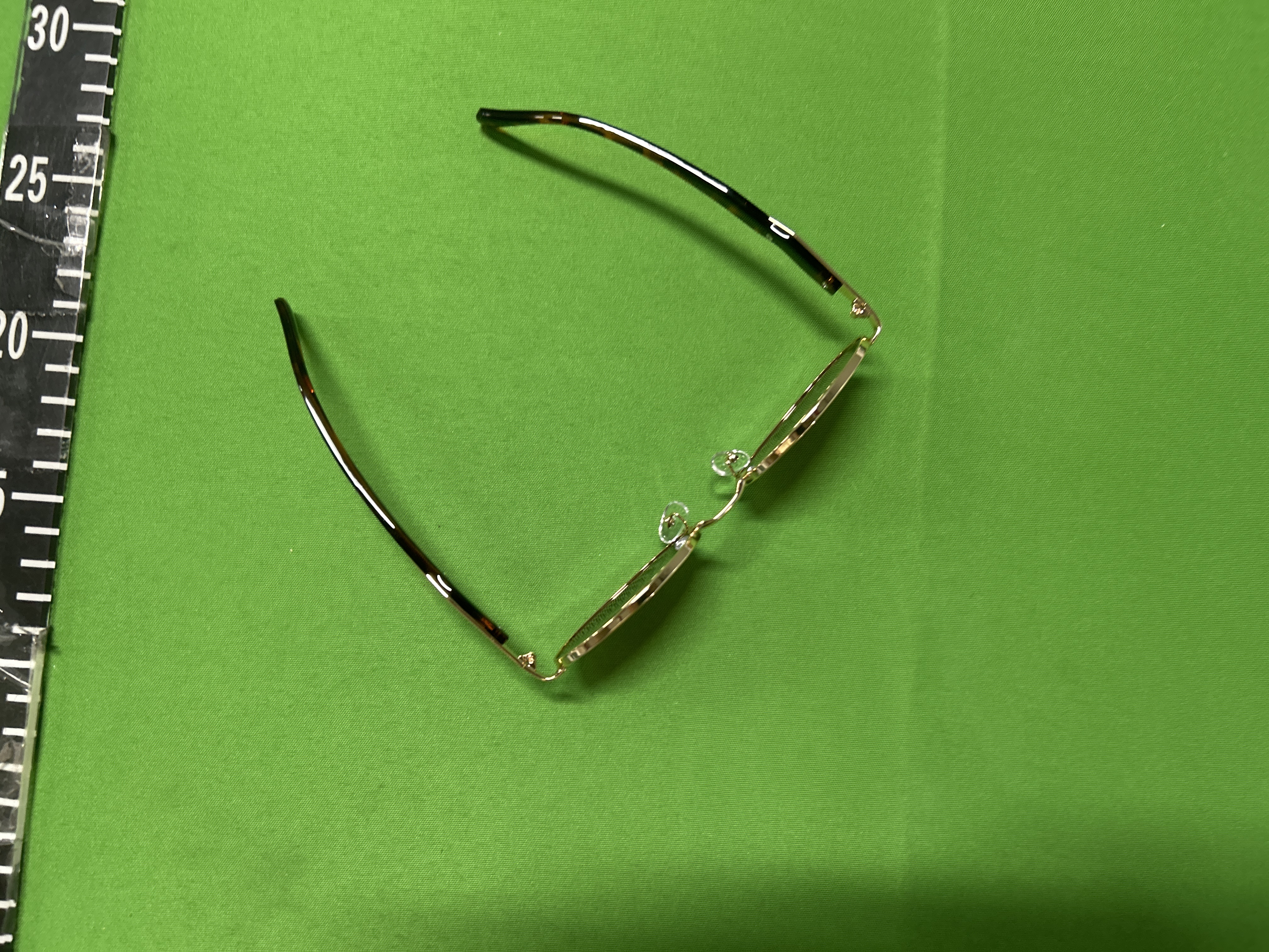 Foto QC 6 de Prada Oval-Frame Metal Eyeglasses Gold Black Clear (8007)