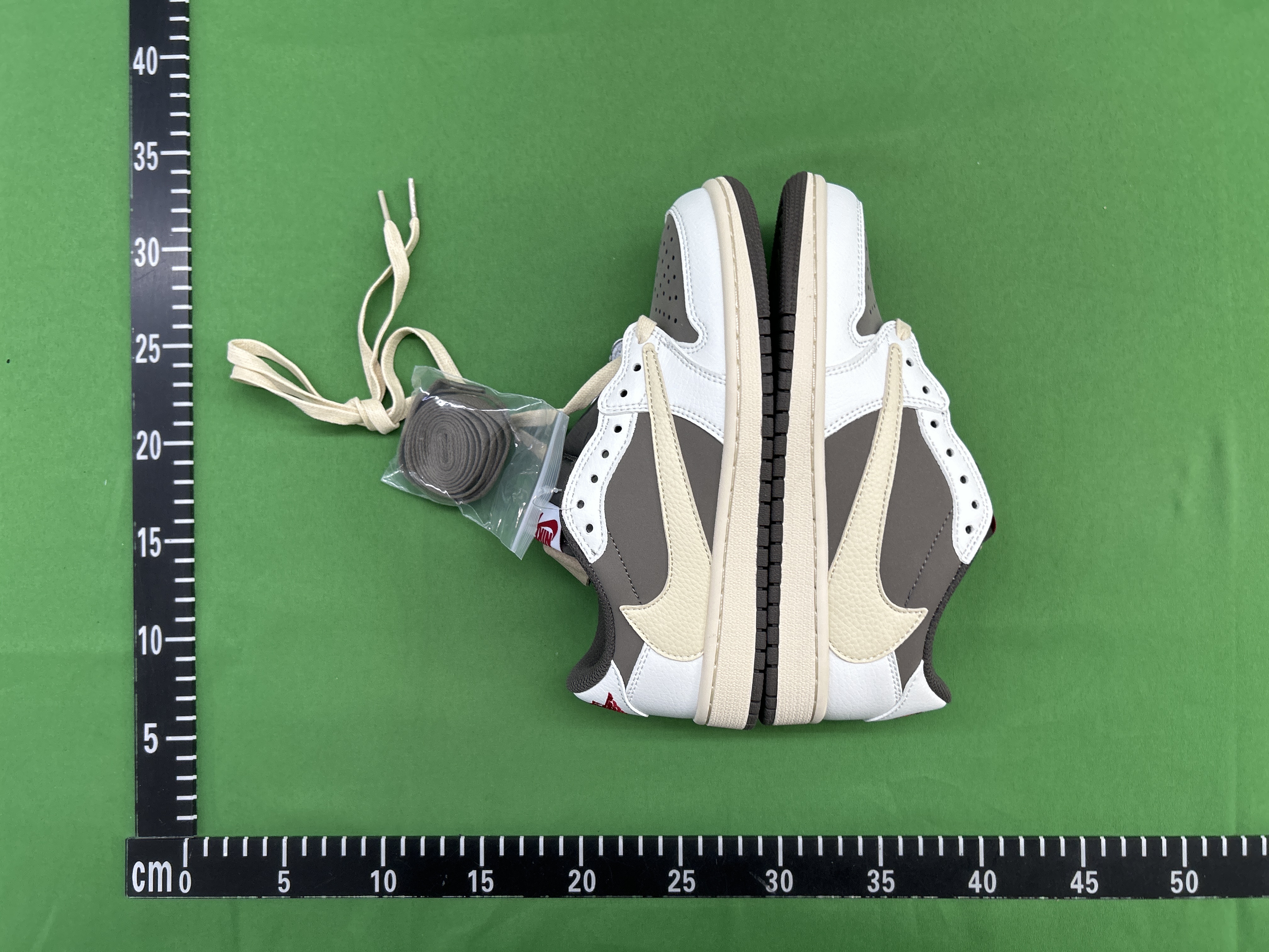 Foto QC 5 de Jordan 1 Retro Low OG SP Travis Scott Black Phantom DM7866-001