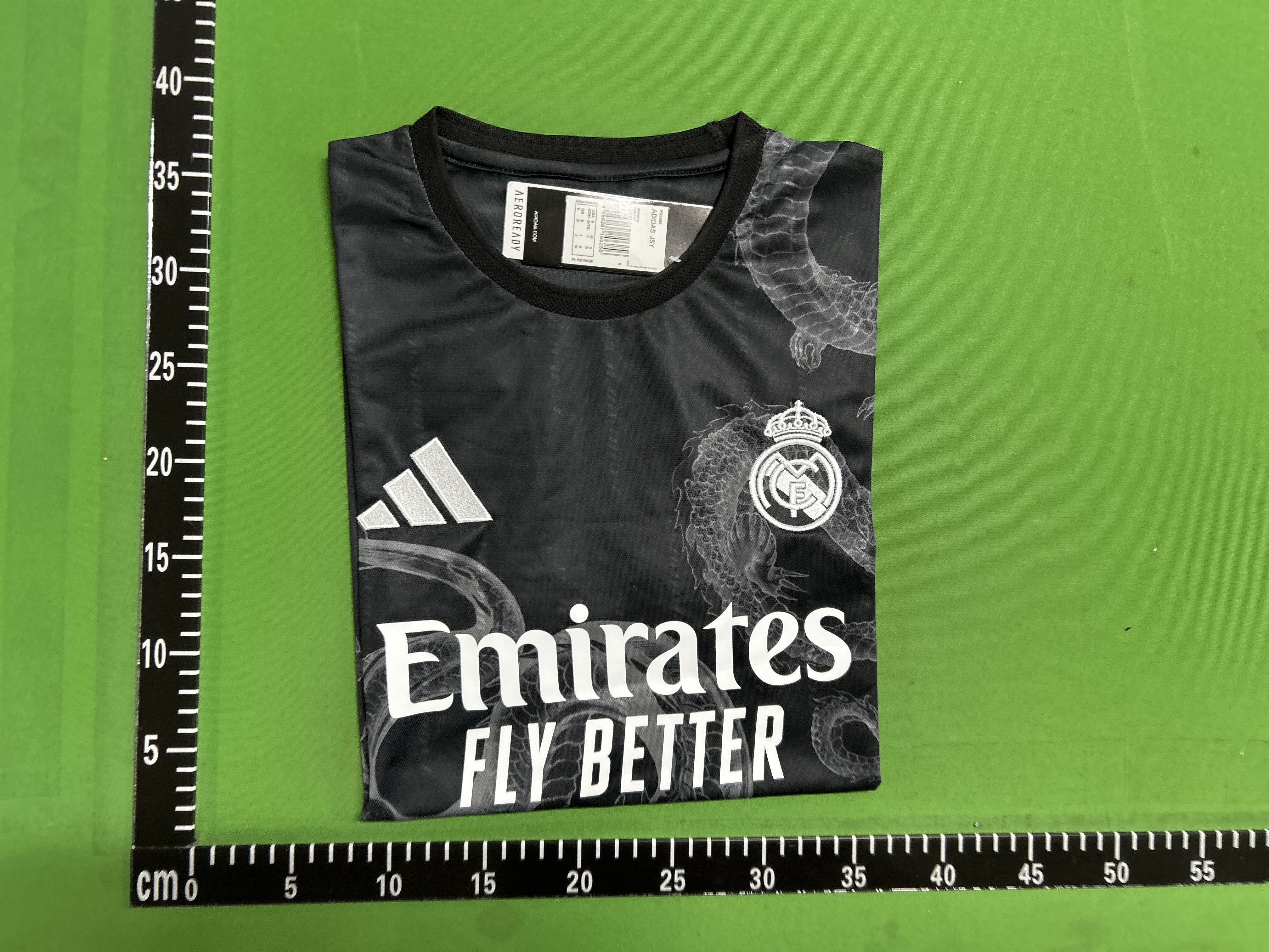 Foto QC 8 de adidas x Real Madrid 2024/25 Dragon Special Edition Jersey Purple