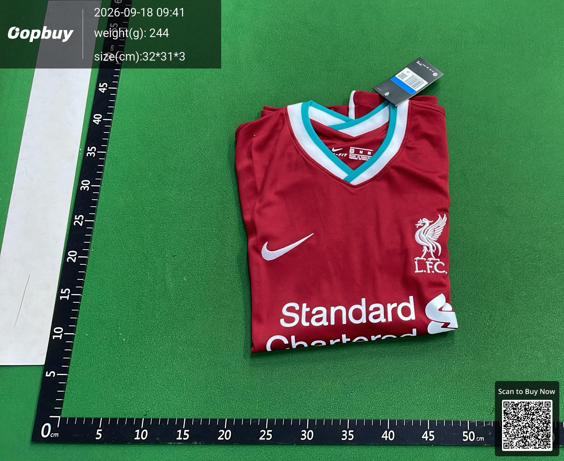 Foto QC 8 de KOCHÉ x Puma x AC Milan 2022/23 Fourth Pixel Jersey Black Red