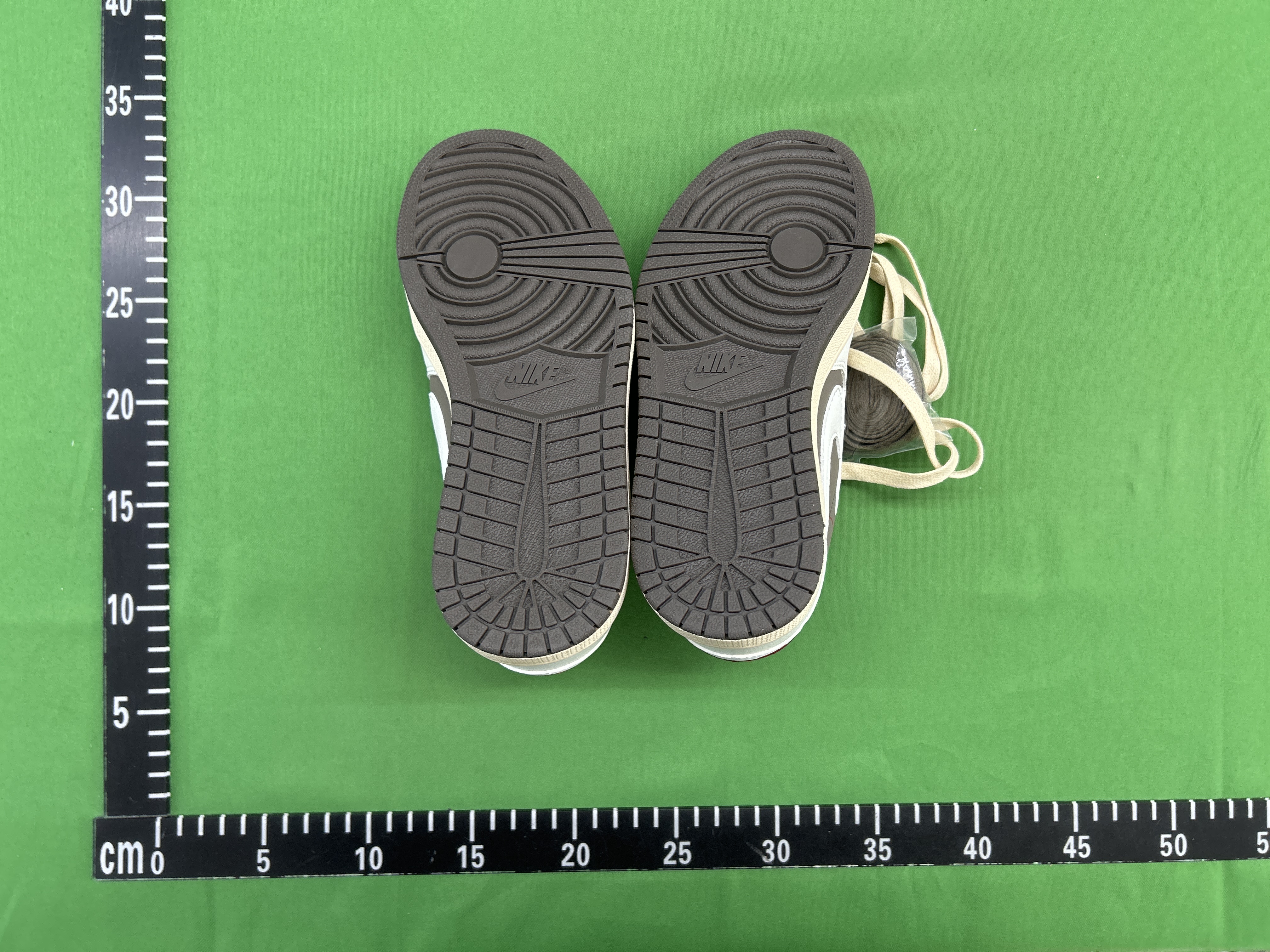 Foto QC 6 de Jordan 1 Retro Low OG SP Travis Scott Black Phantom DM7866-001