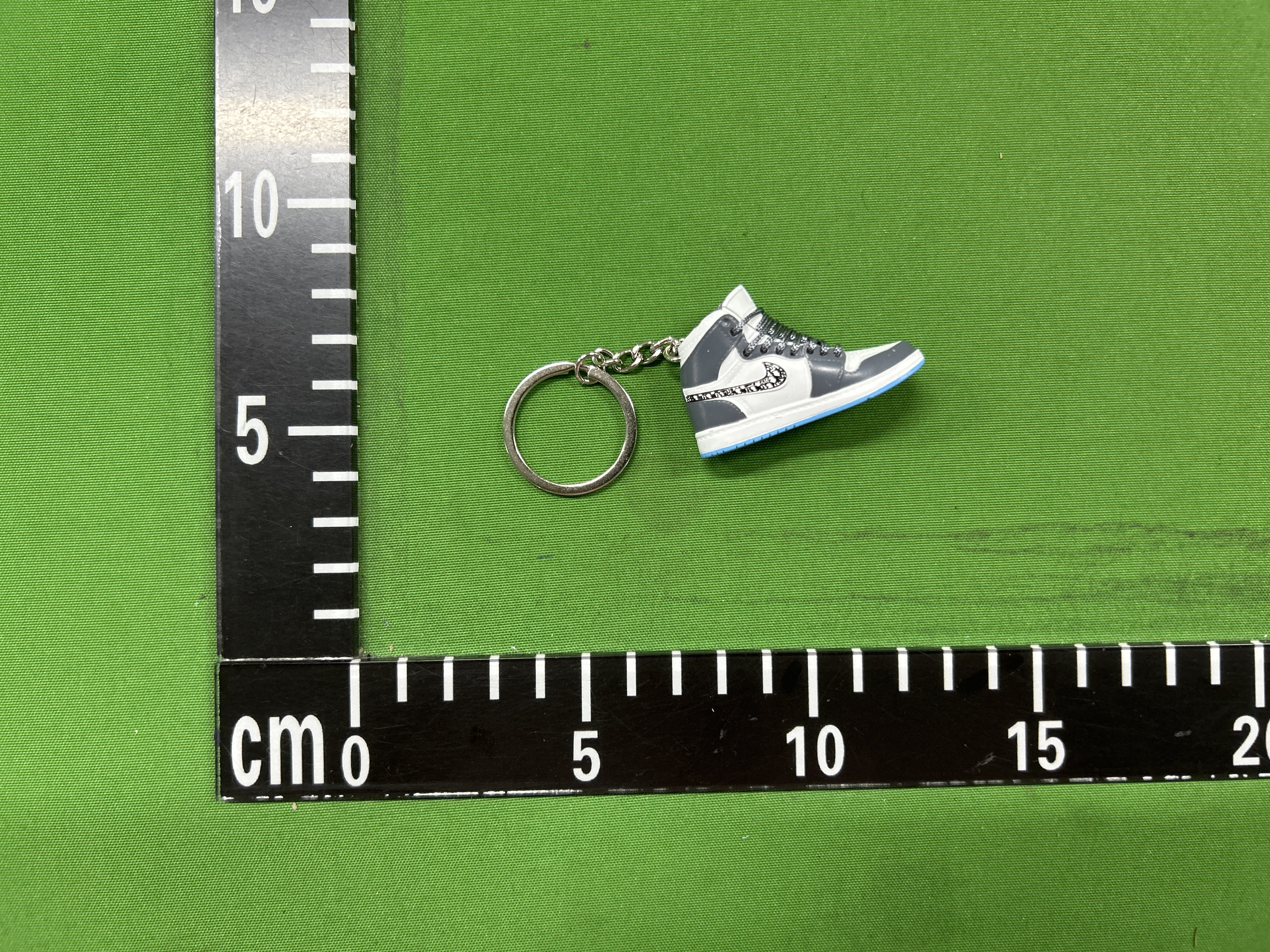 Foto QC 8 de Jordan Air Jordan 1 Keychain White Black Blue