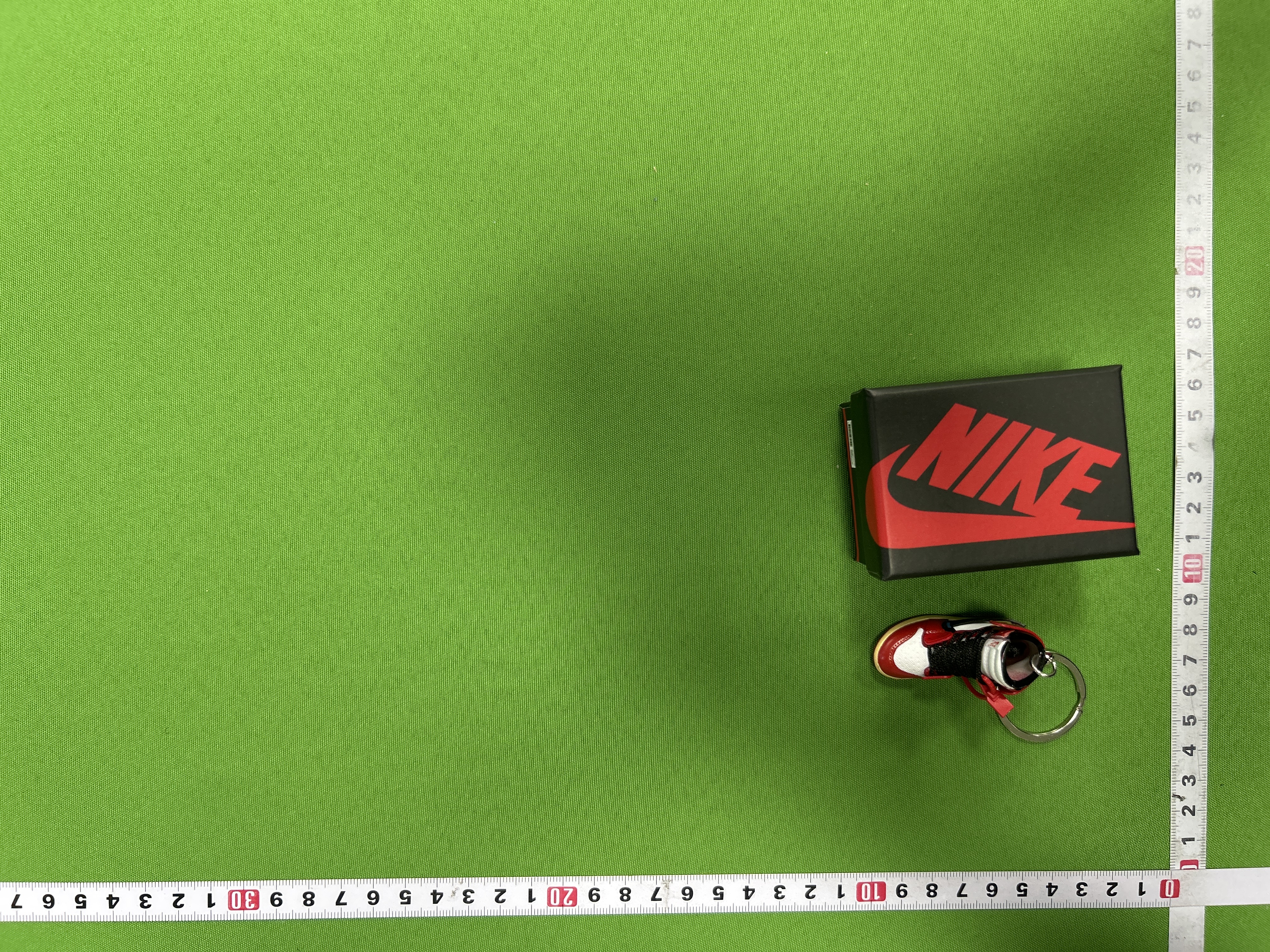 Foto QC 4 de Jordan OFF-WHITE Air Jordan 1 Keychain Green